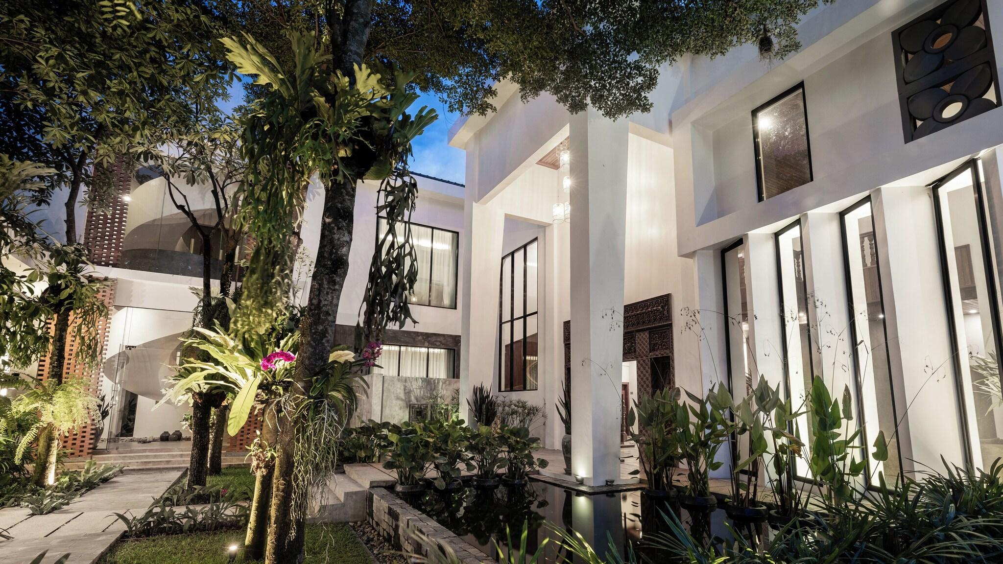Shintana Saya Residence image