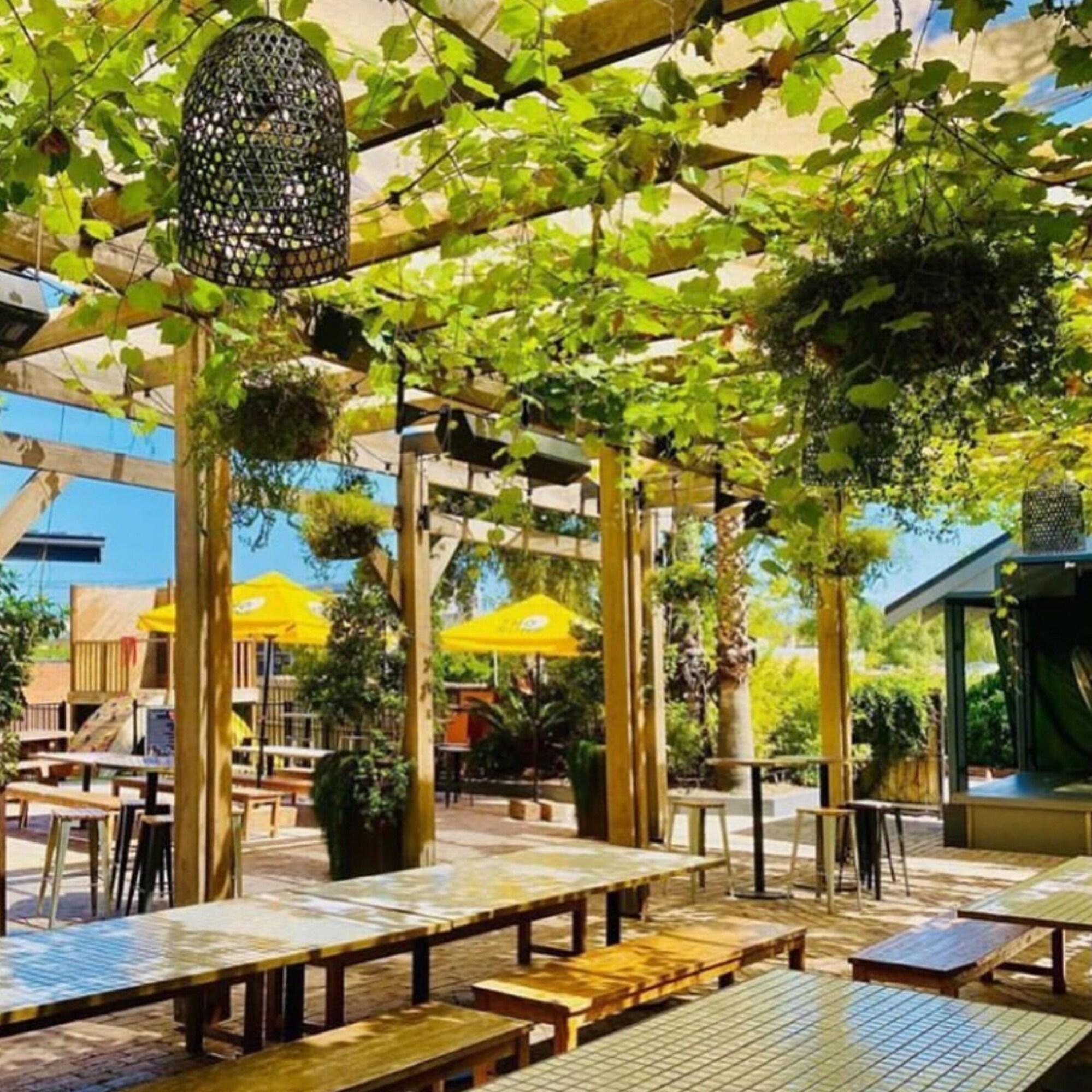 The Tamworth Hotel by null