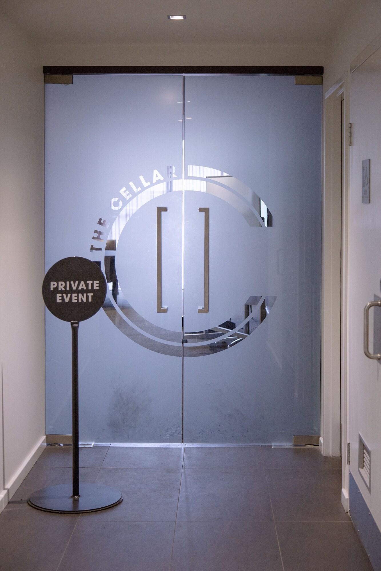 Townhouse Hotel Wagga by null