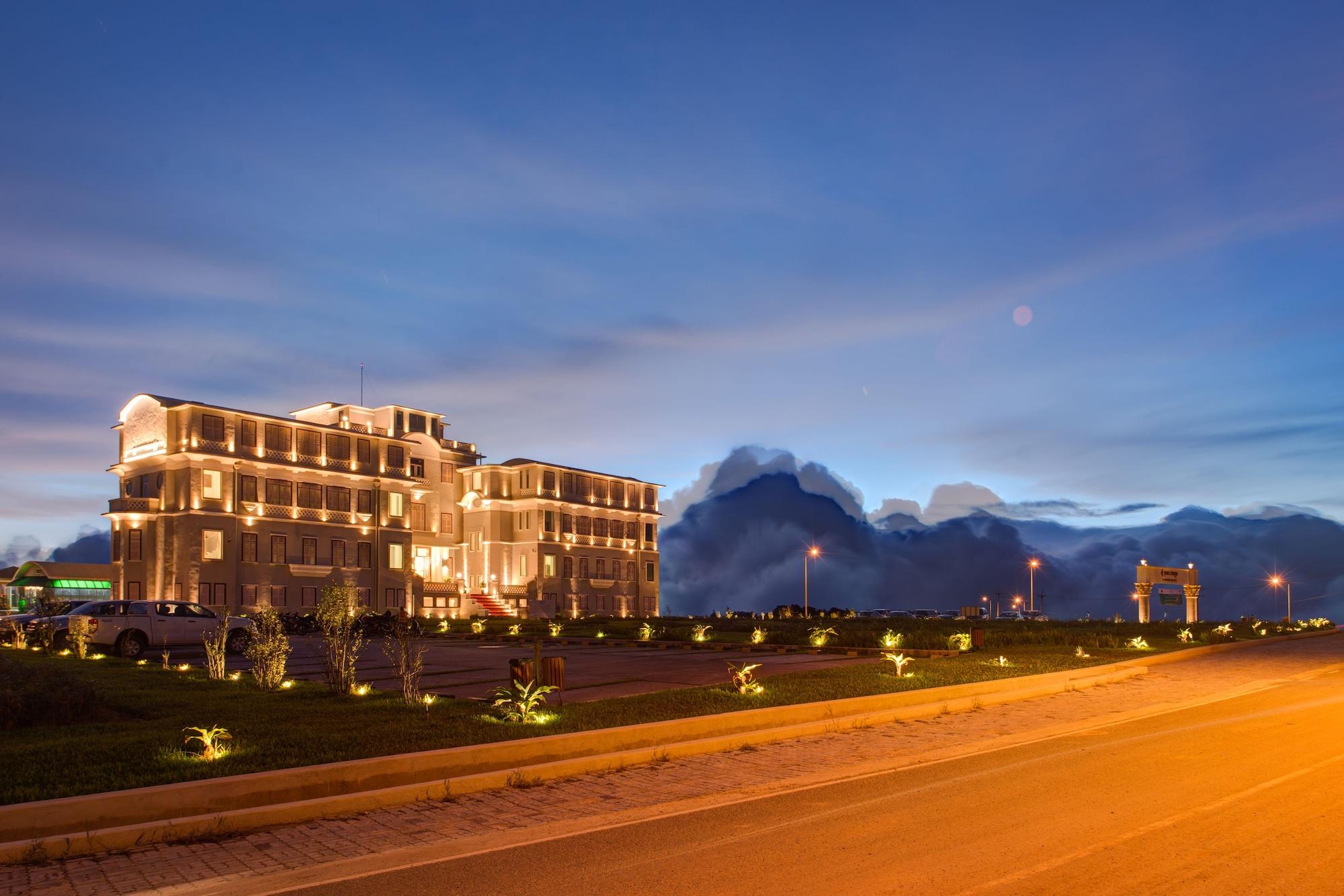 Le Bokor Palace Hotel image