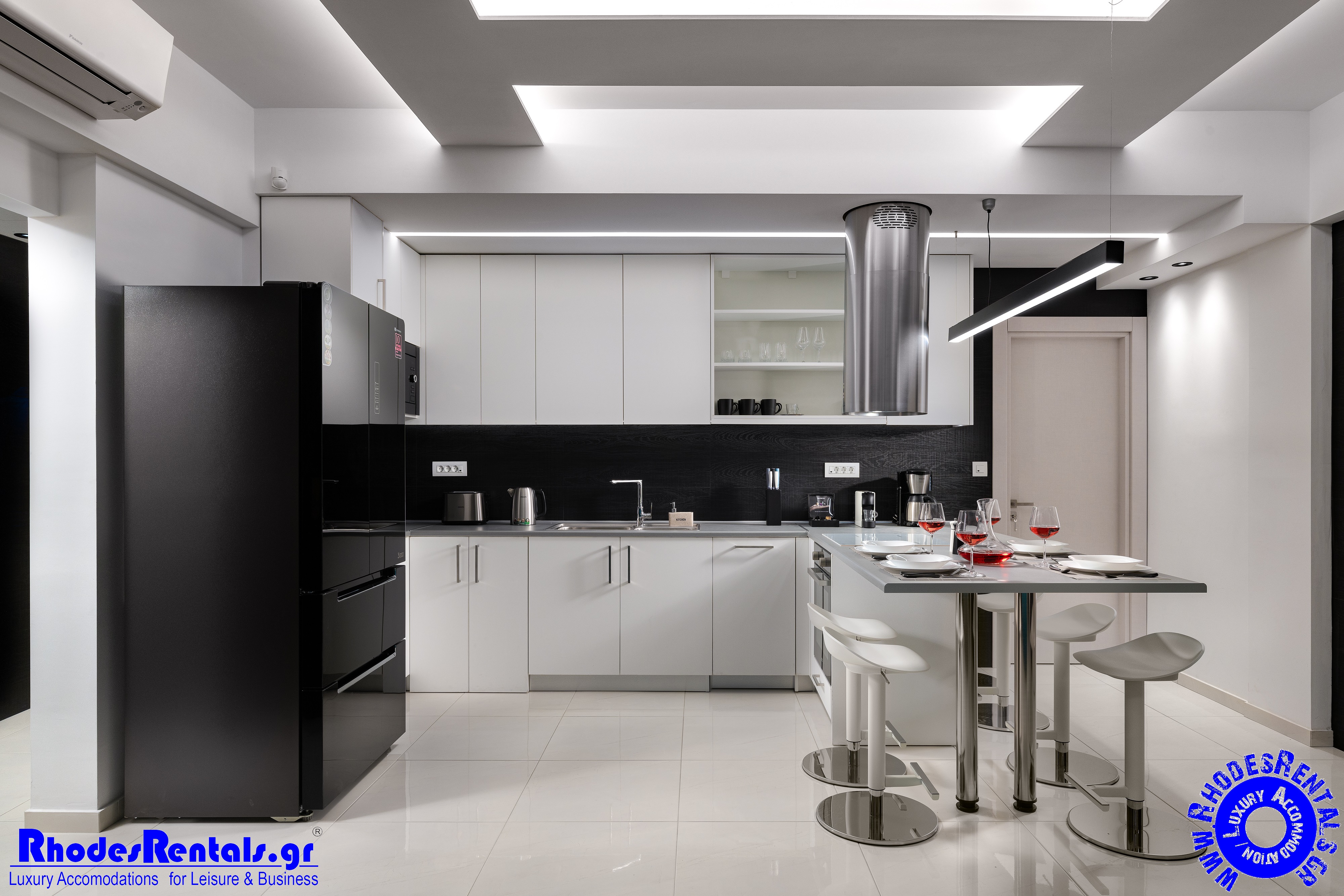 Rhodes Skyline Suites - photo