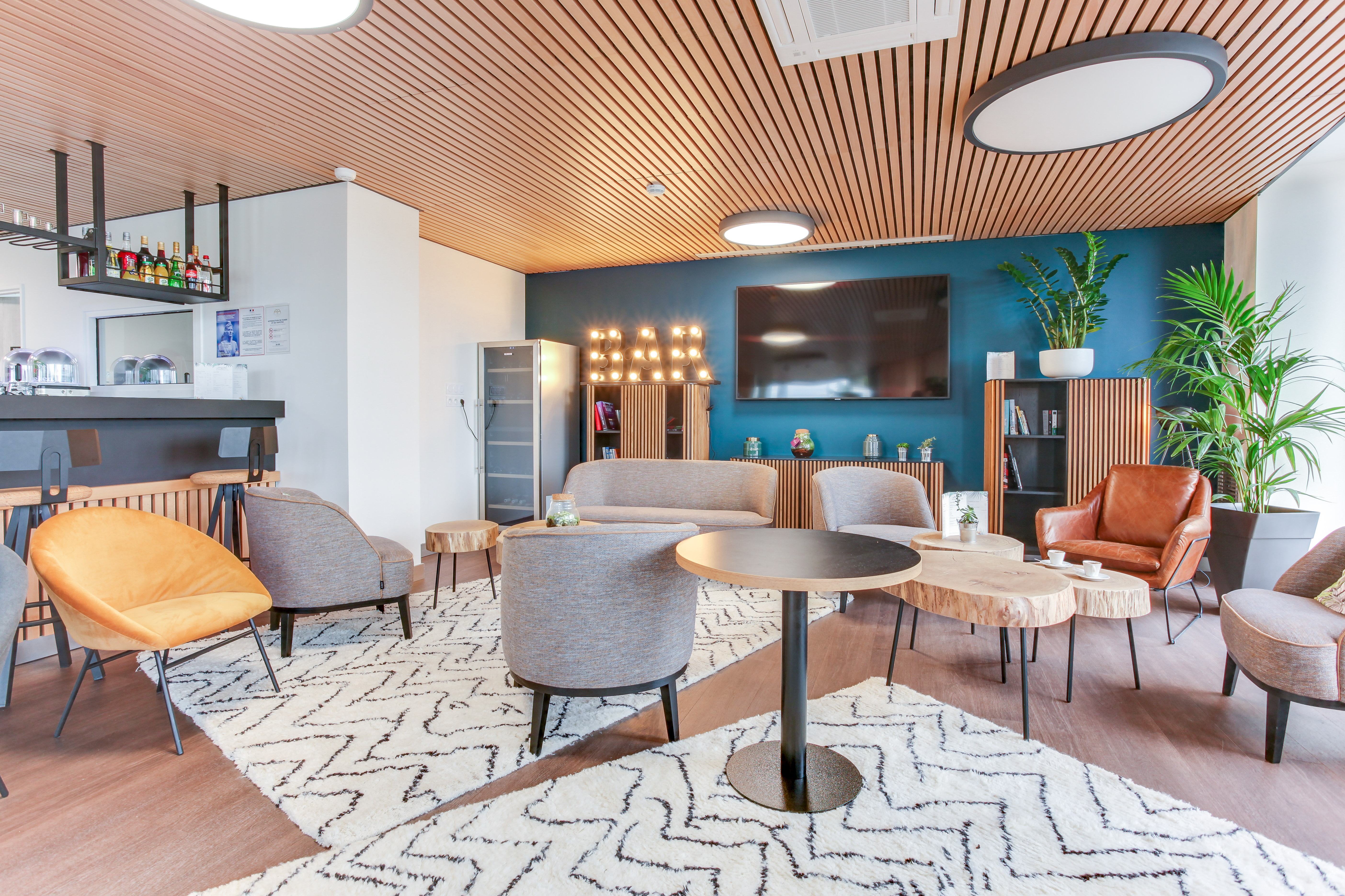 All Suites Massy Palaiseau - photo