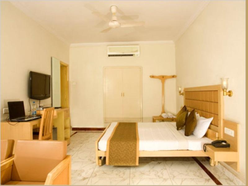 Taj Mahal Hotel by null