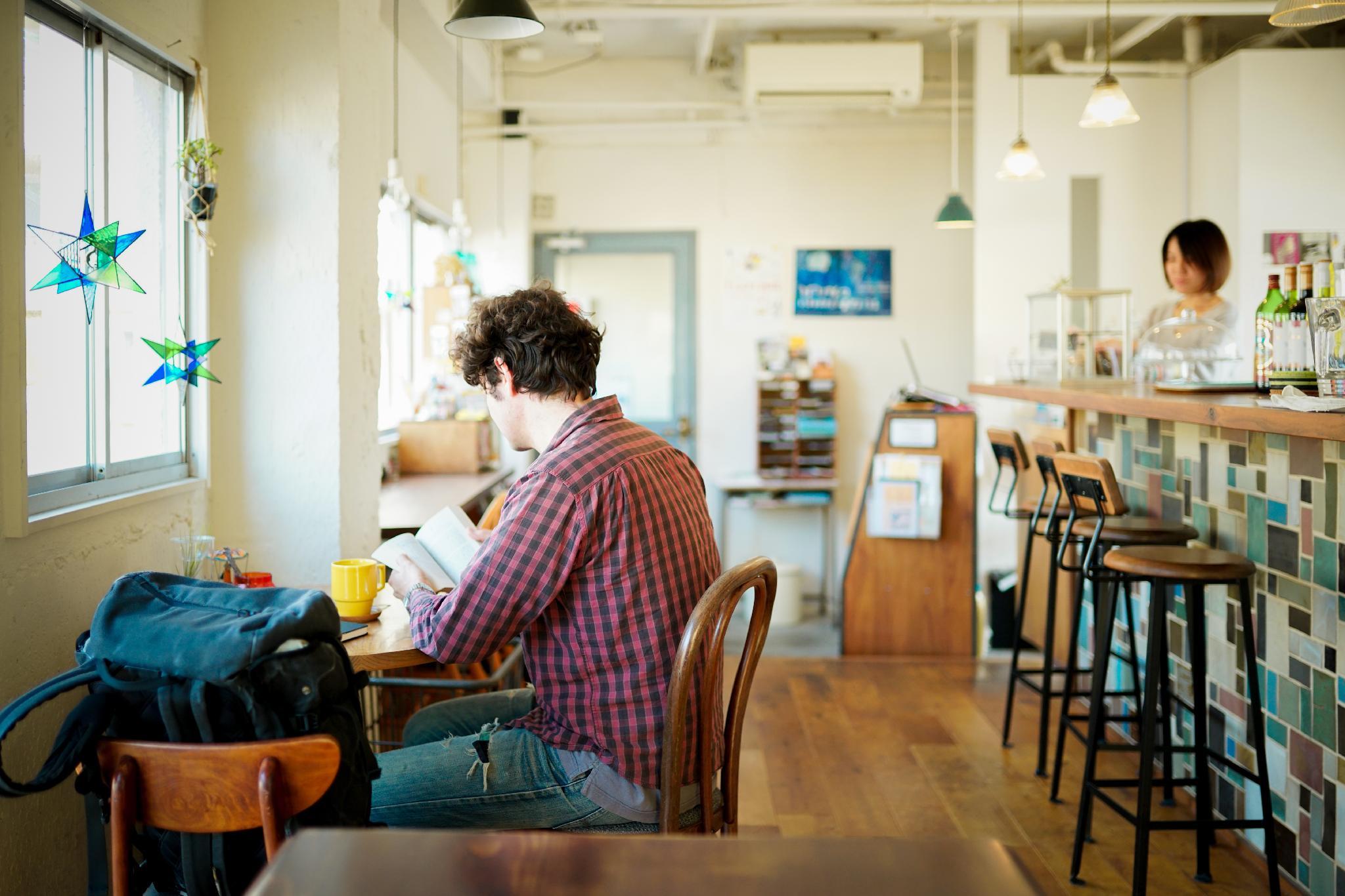Route Cafe And Petit Hostel