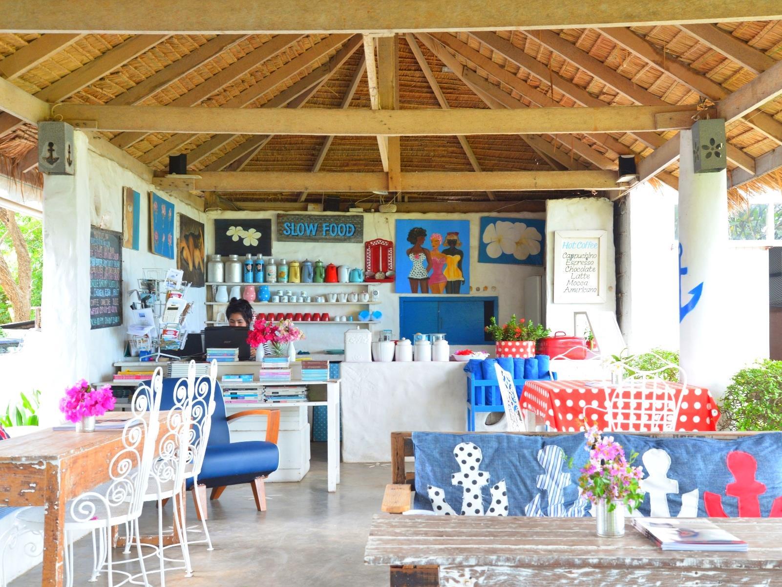 Hua Plee Lazy Beach Hotel