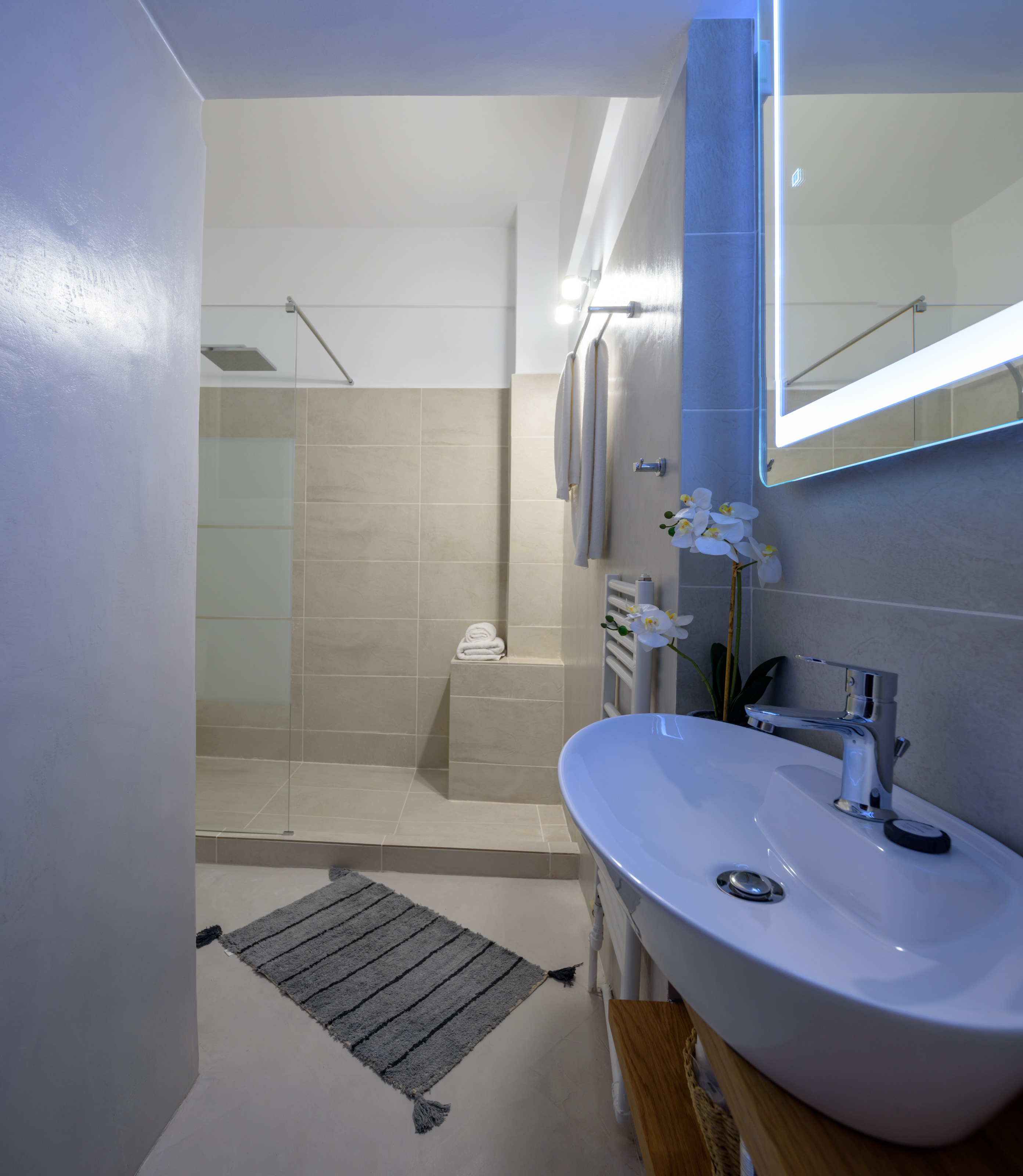Athenian Residential Apartments