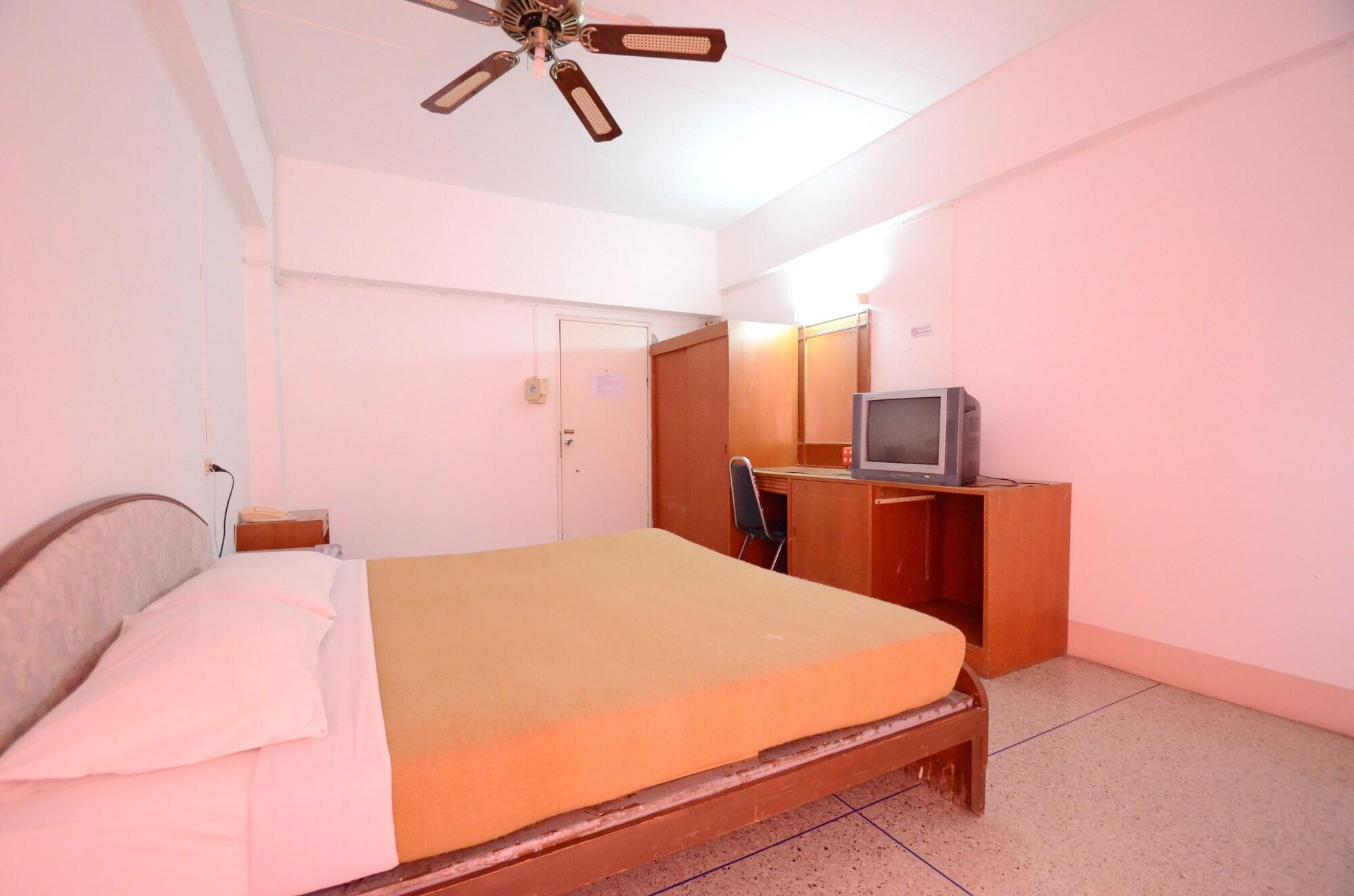 Dee Ma Hotel