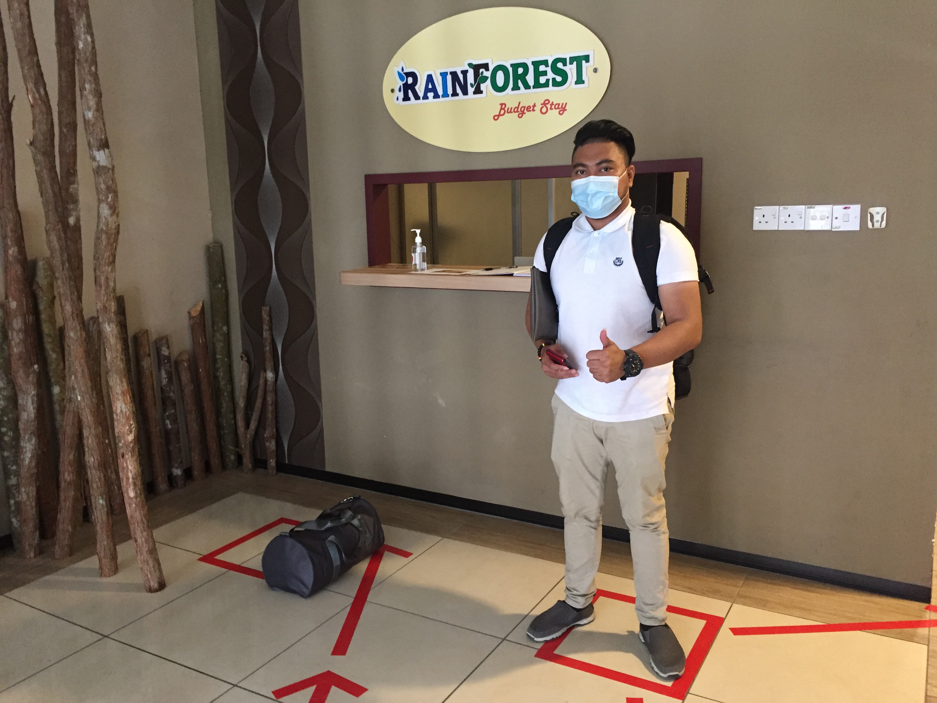 RAINFOREST Budget Stay