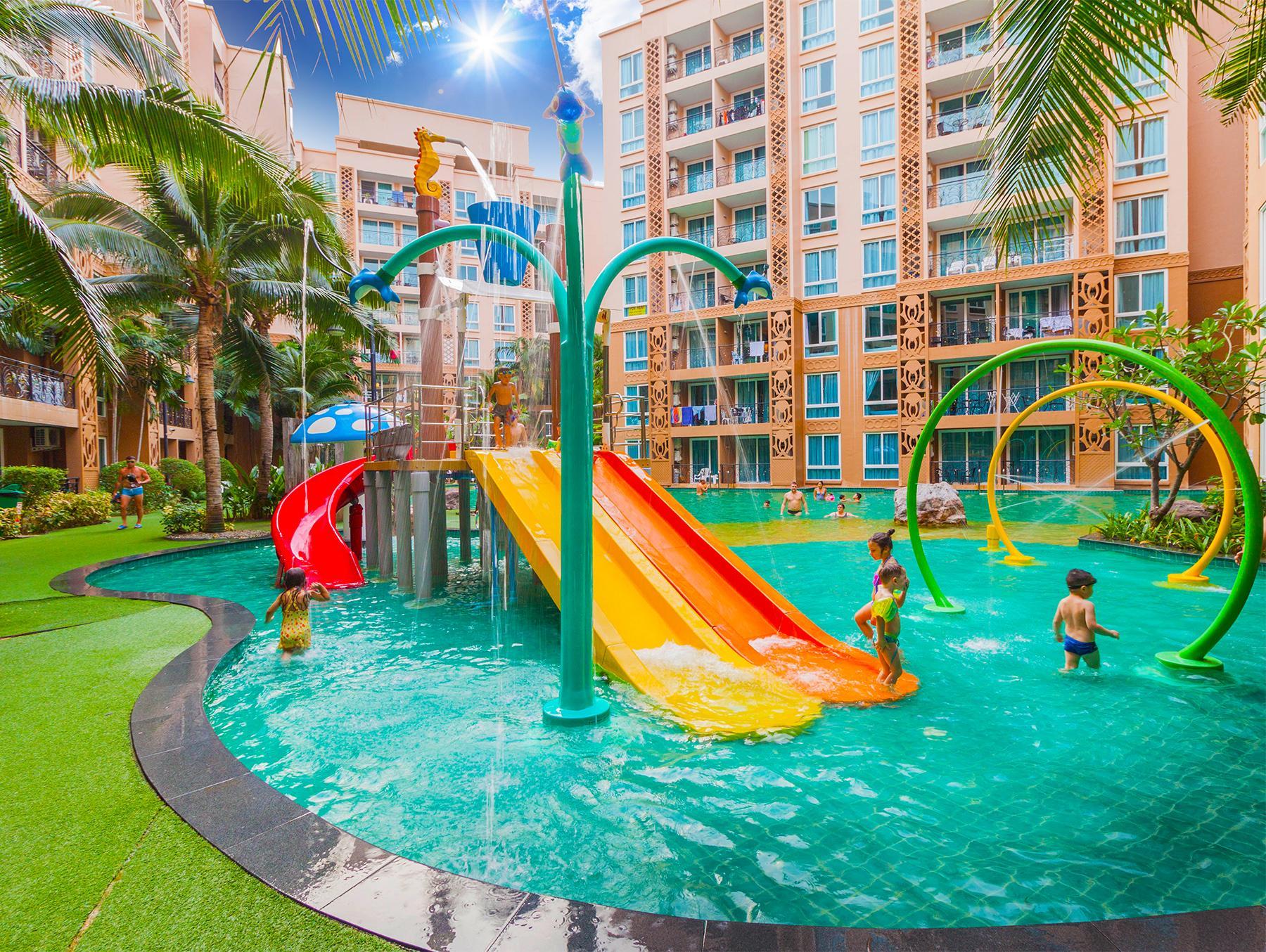 Atlantis Condo Water Park Pattaya By The Sea