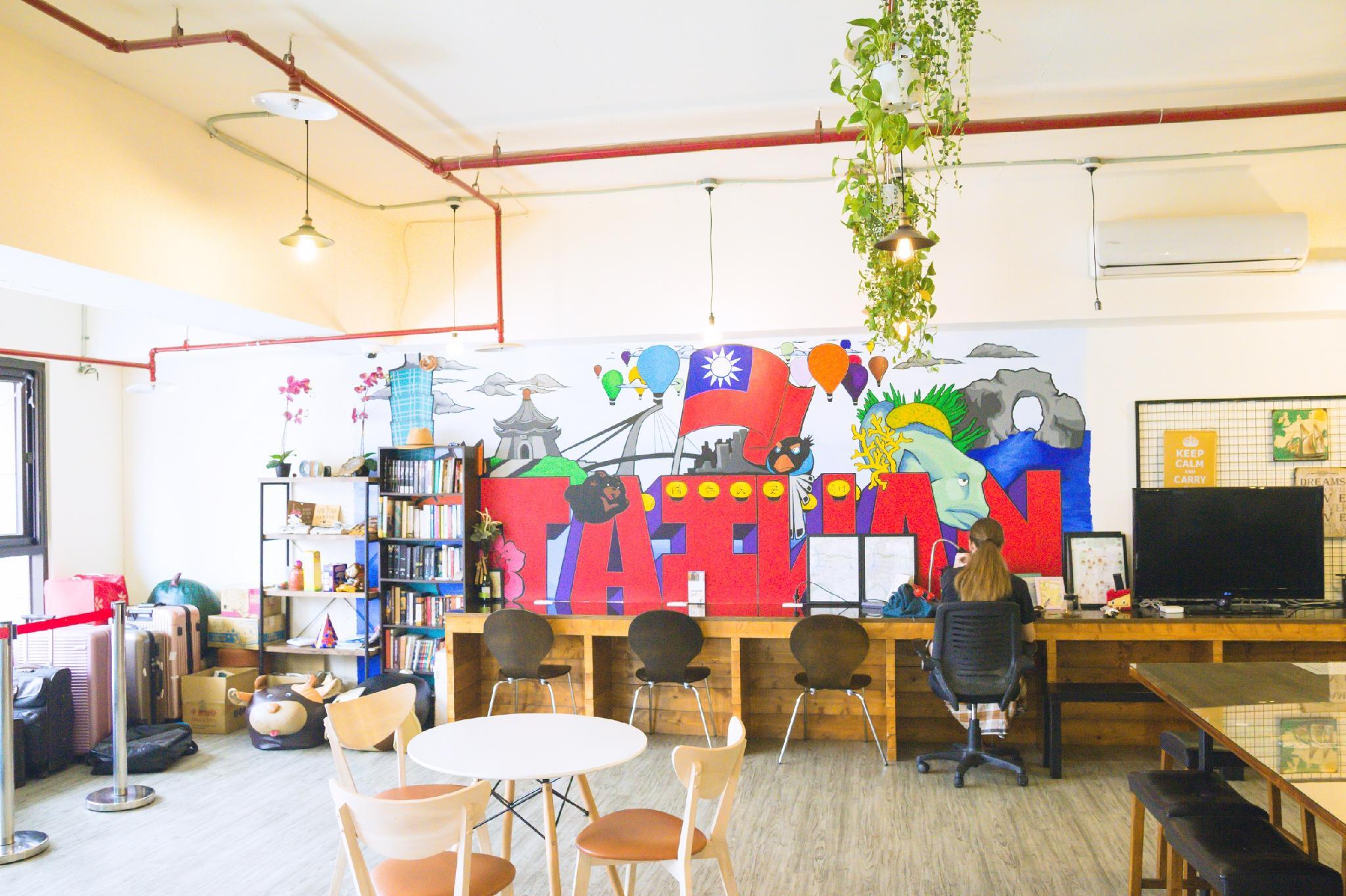 Starbox Hostel