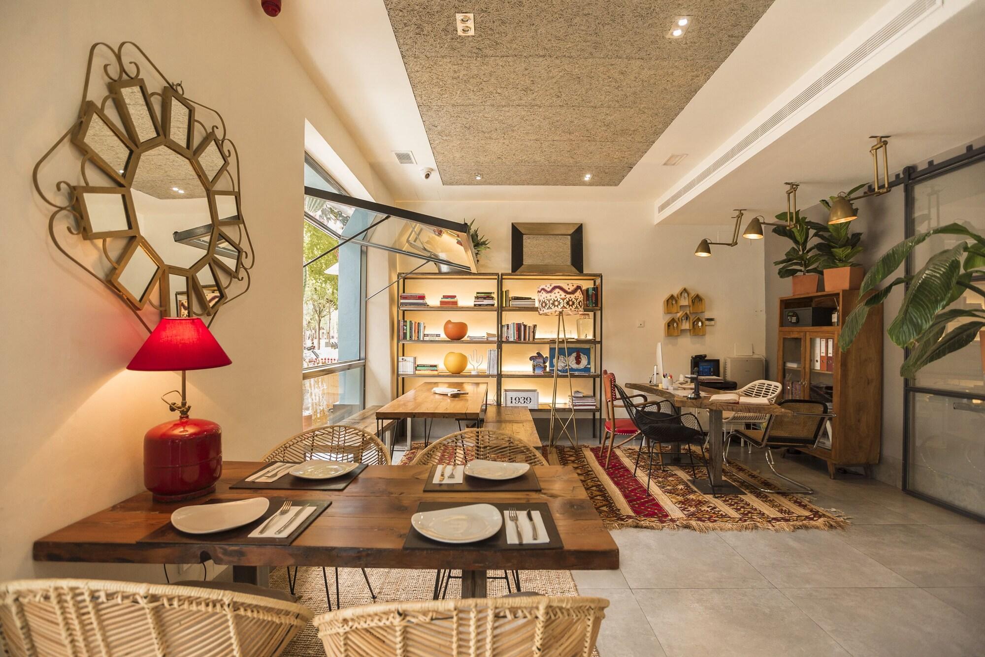 The Corner House by null