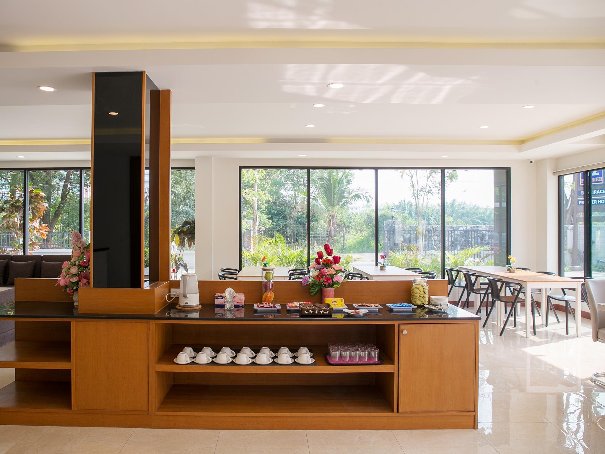 B2 Sriracha Premier Hotel