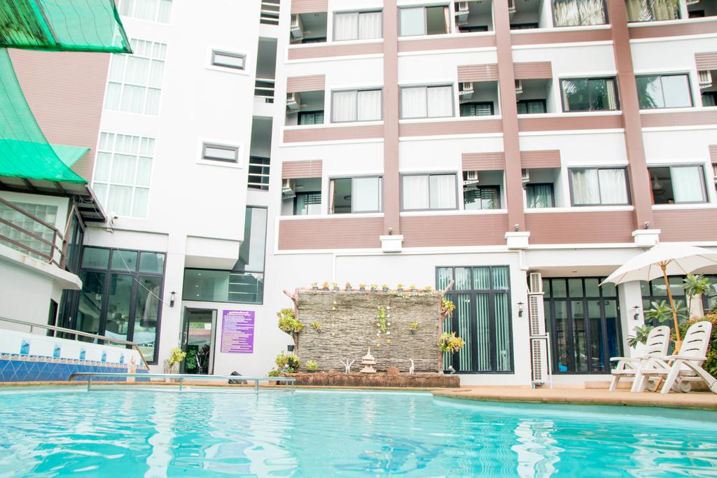 Huay Kaew Palace 2 by null