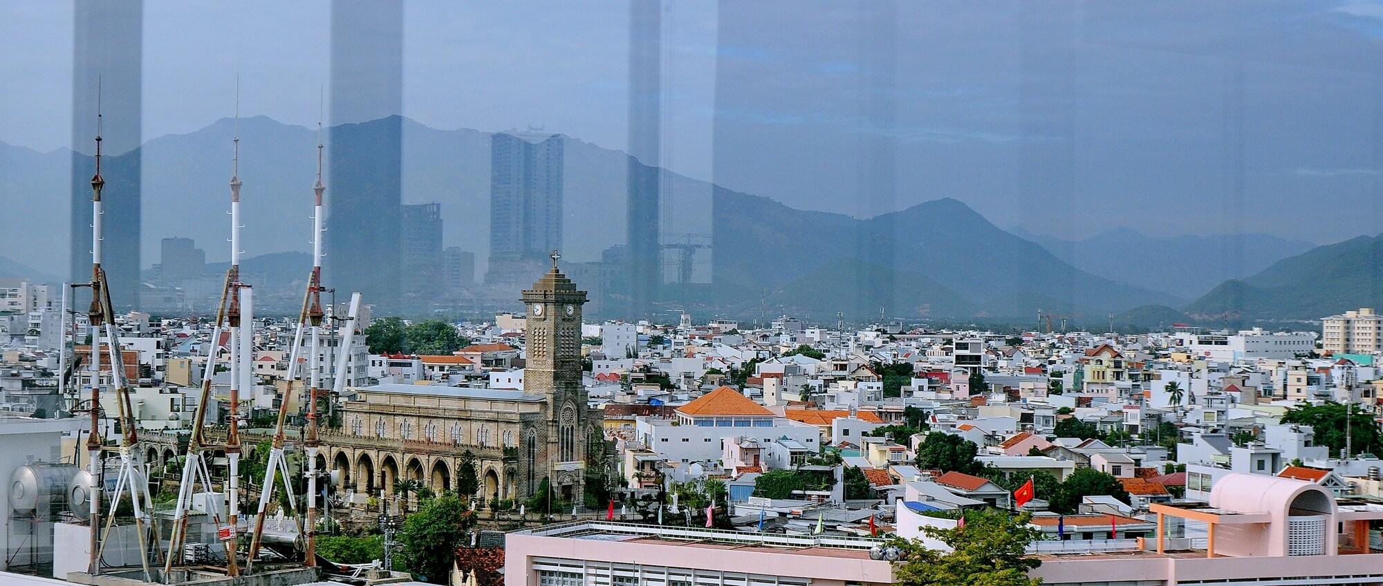 Full House Hotel - attēls