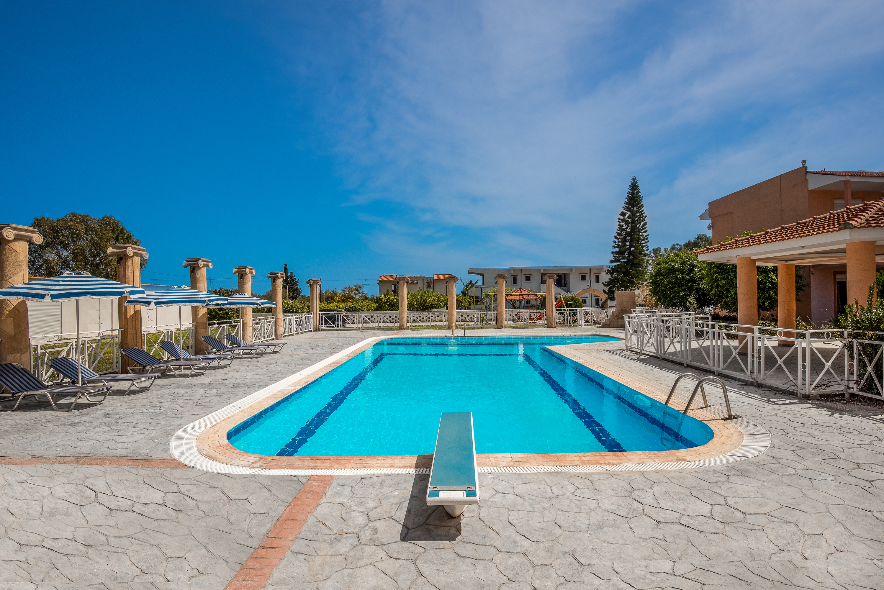 Paradise Garden - фото