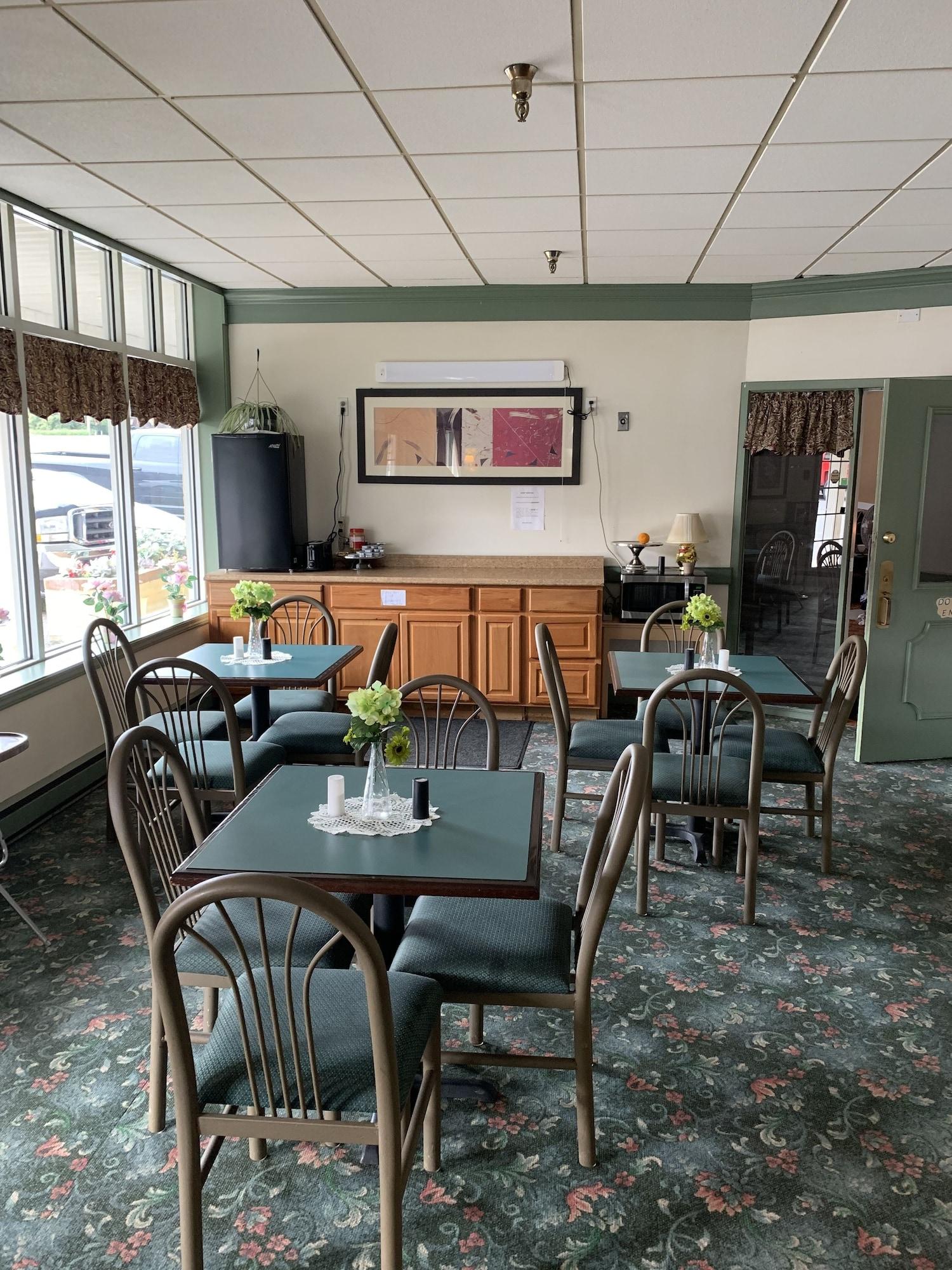 Surrey Inn Hotel Ashland