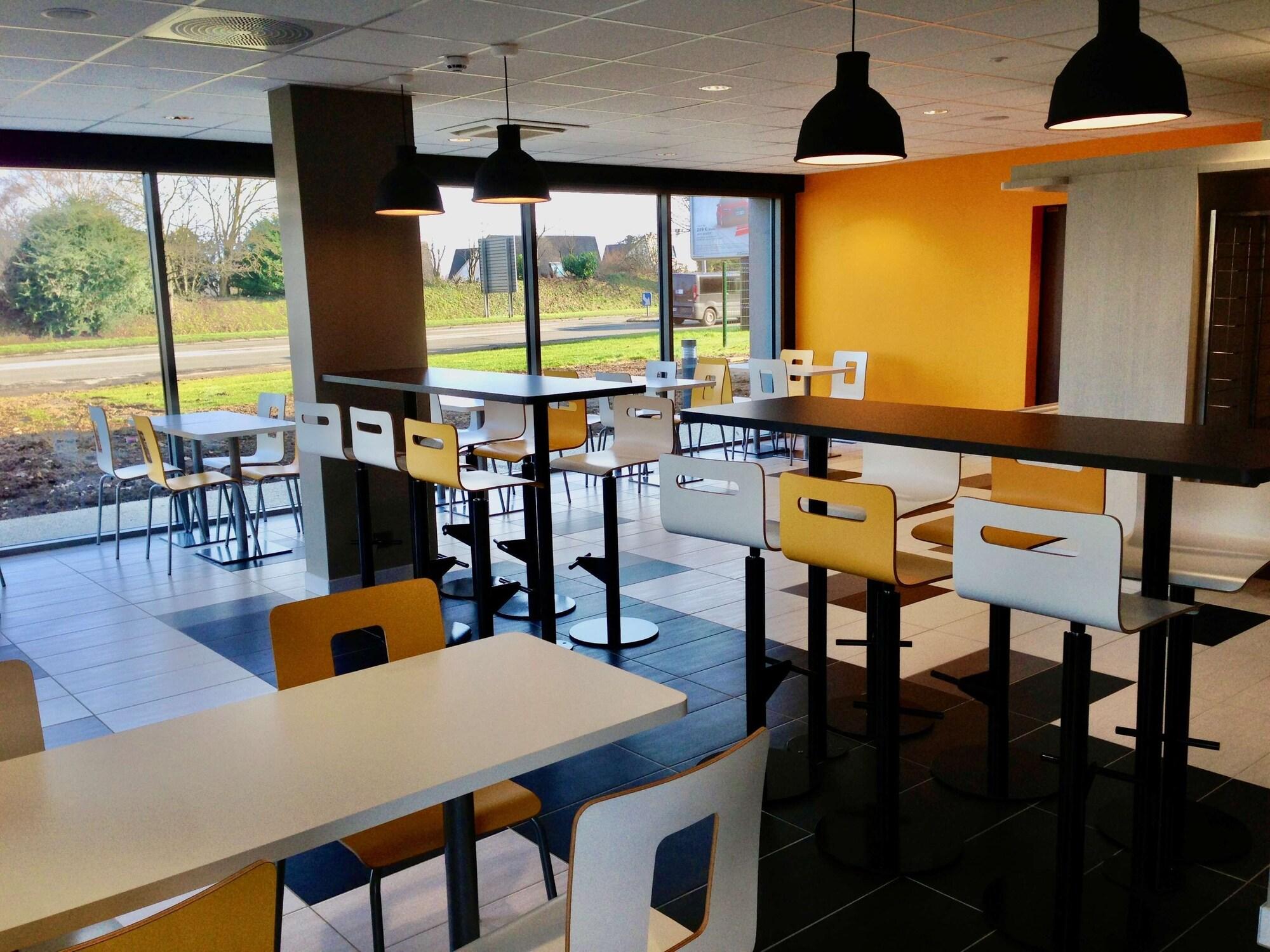 B&B HOTEL Laval Ouest