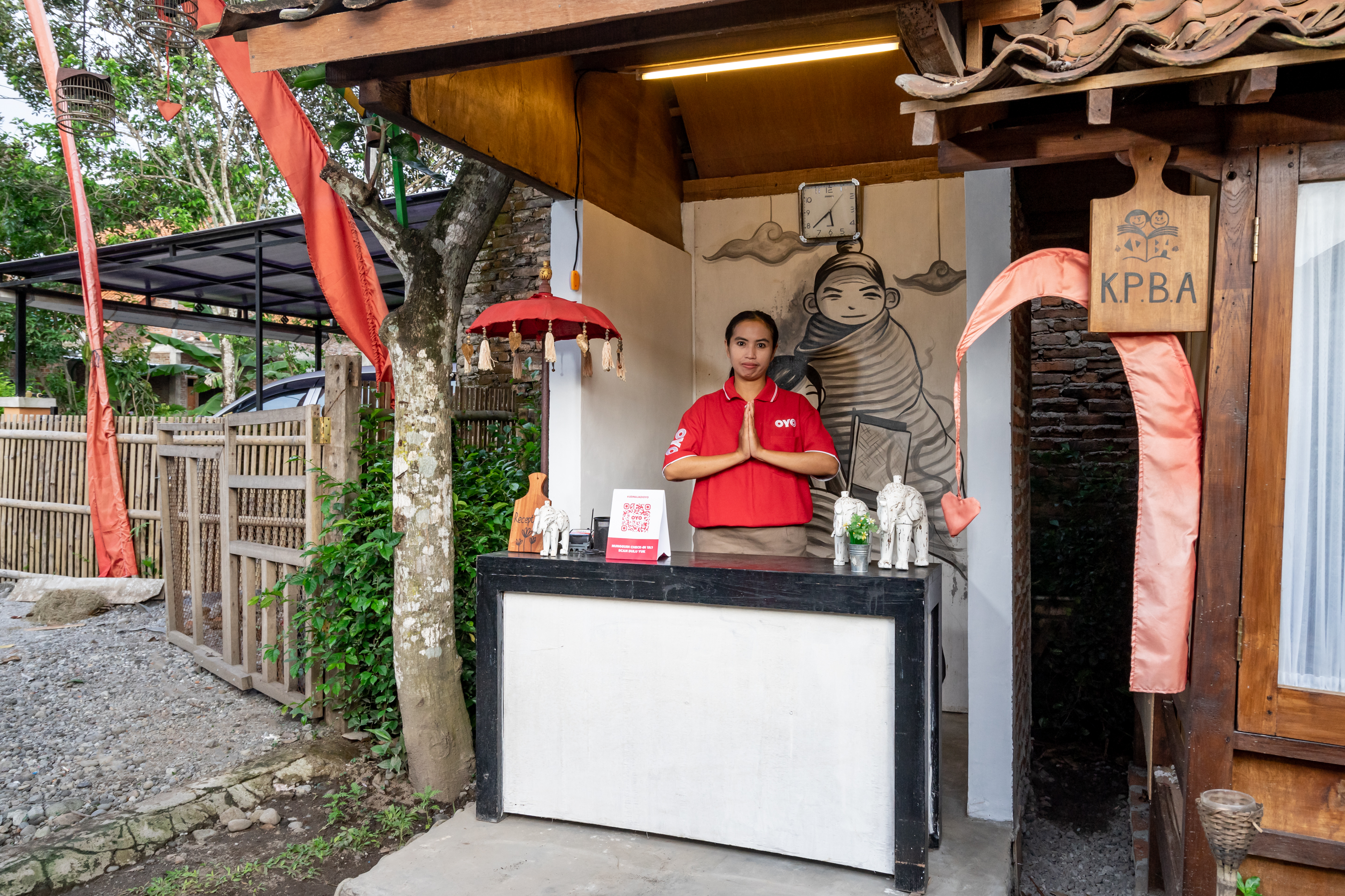 OYO 2393 Omahe Nawung Syariah by null