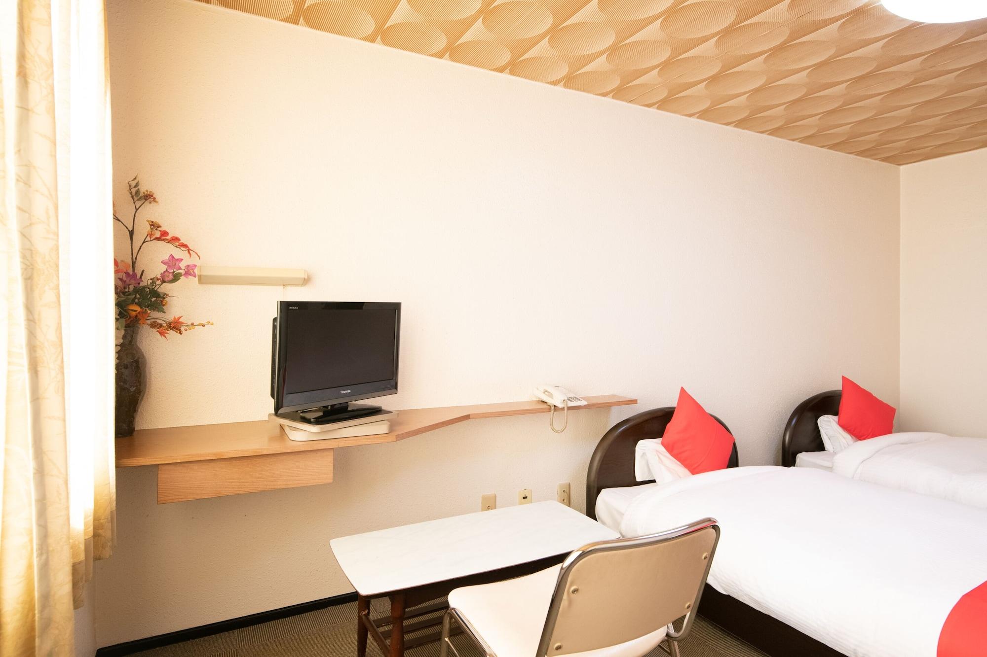 OYO 44678 Chunichi Business Hotel