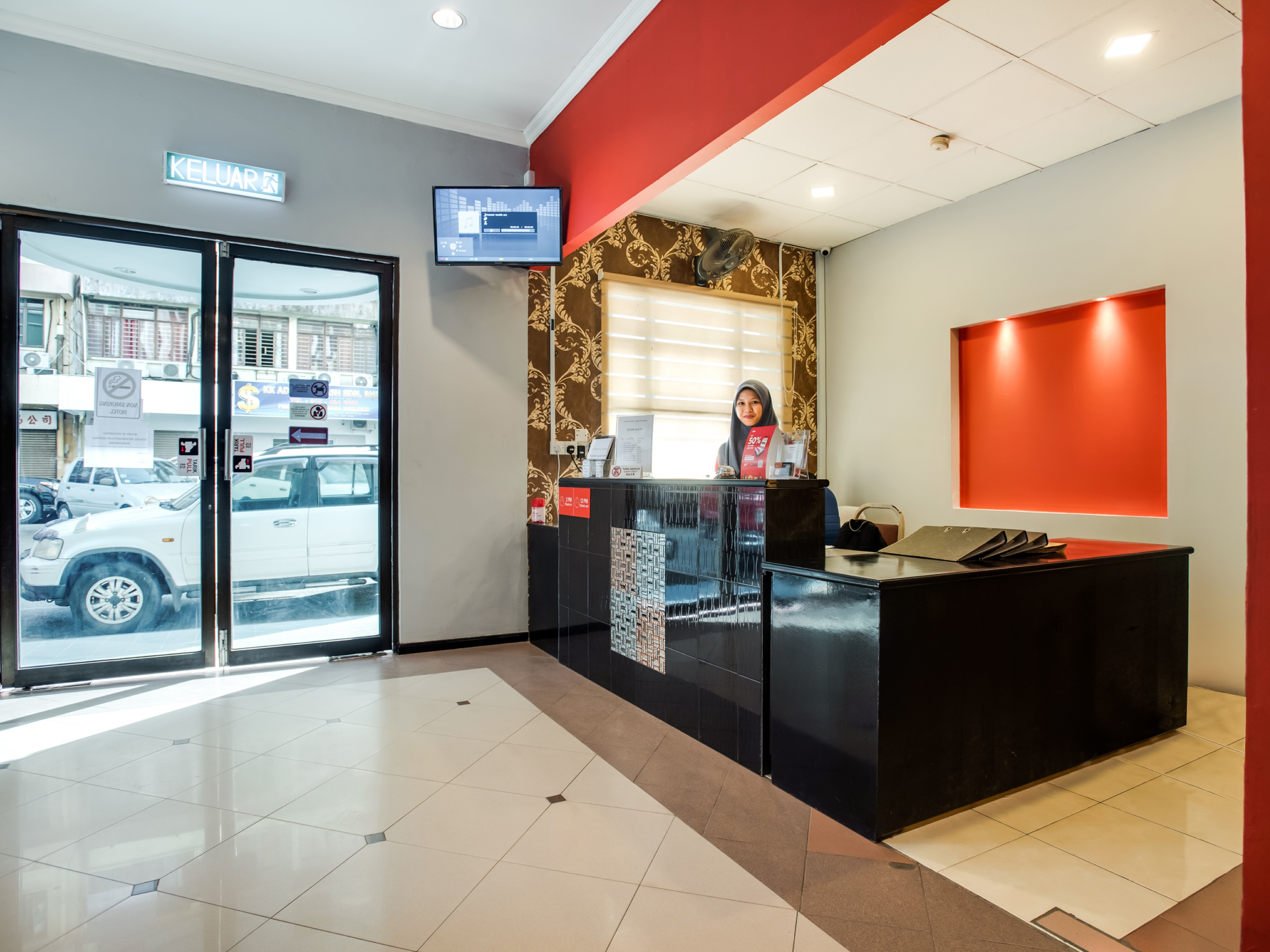 89568 Mangrove Hotel