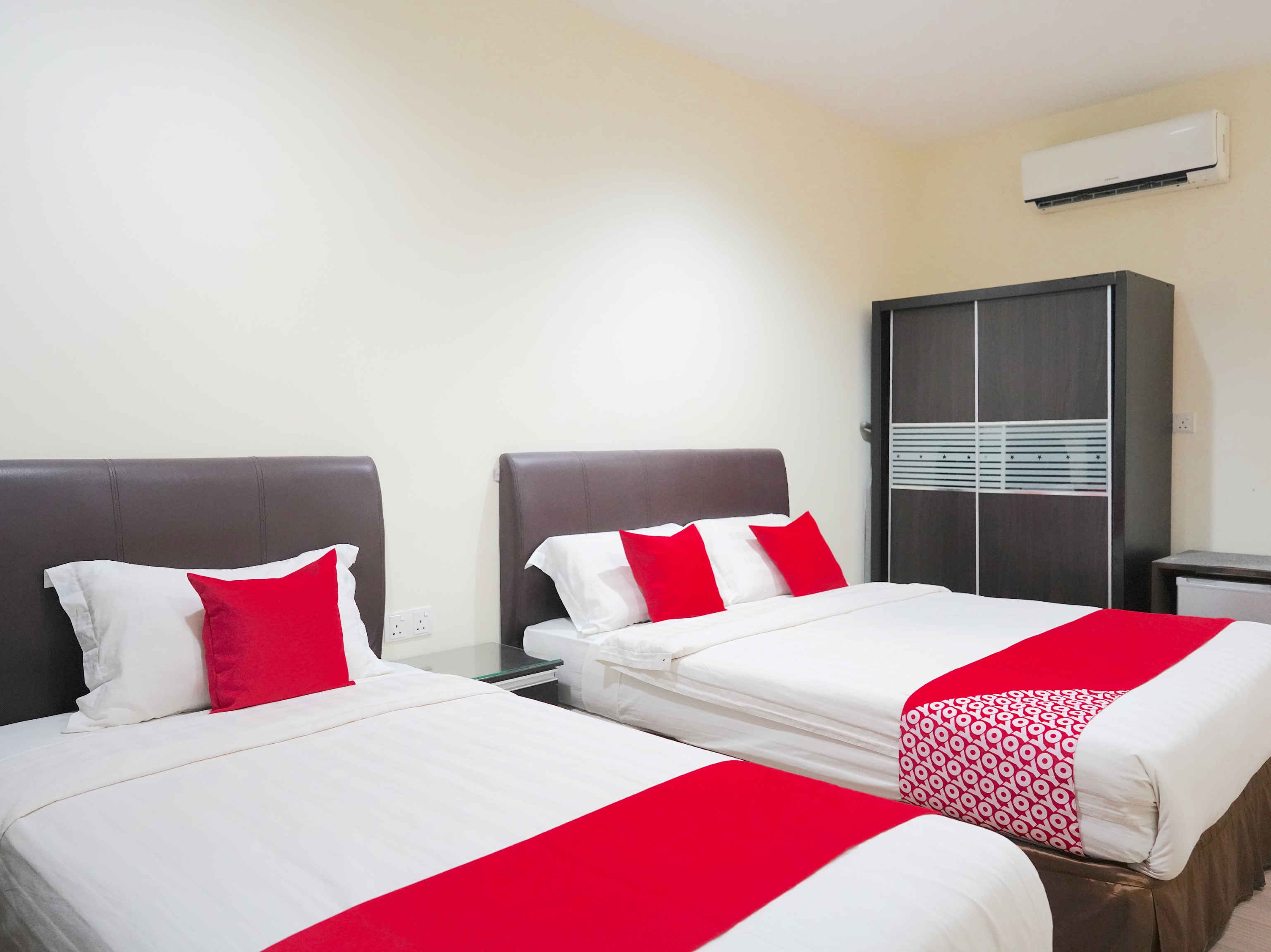 OYO 89544 Utama Inn