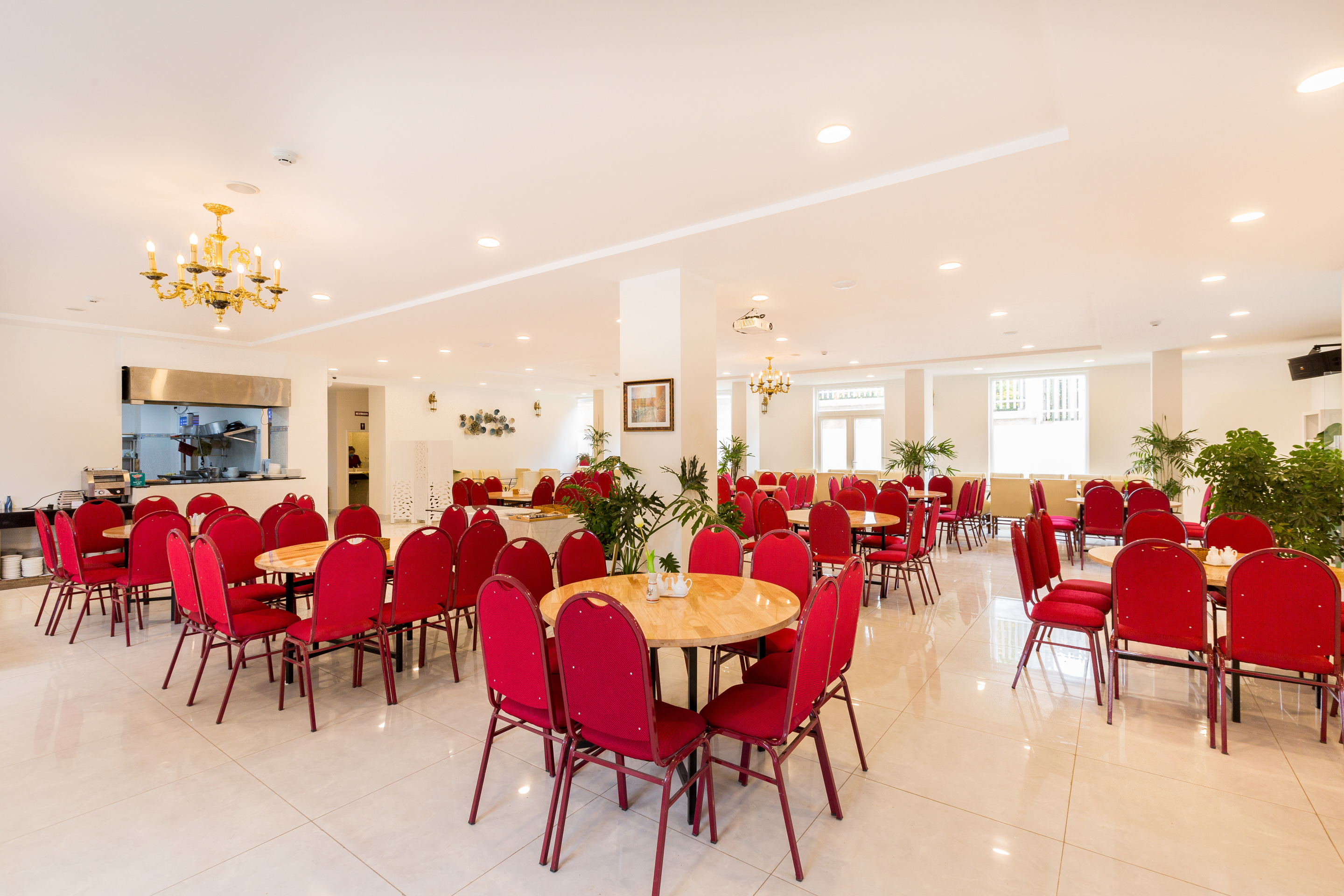 Capital O 585 Saigon Book Da Lat Hotel
