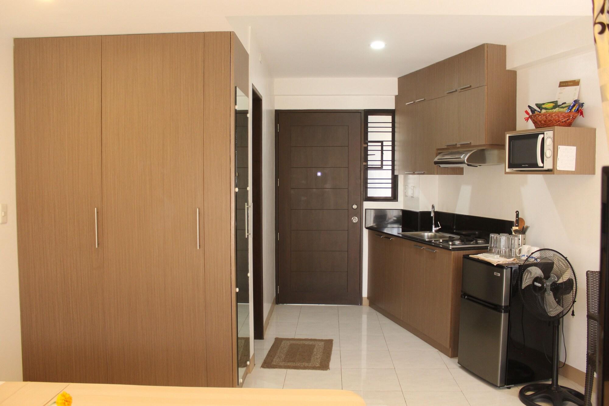 Anahaw Studio Suites