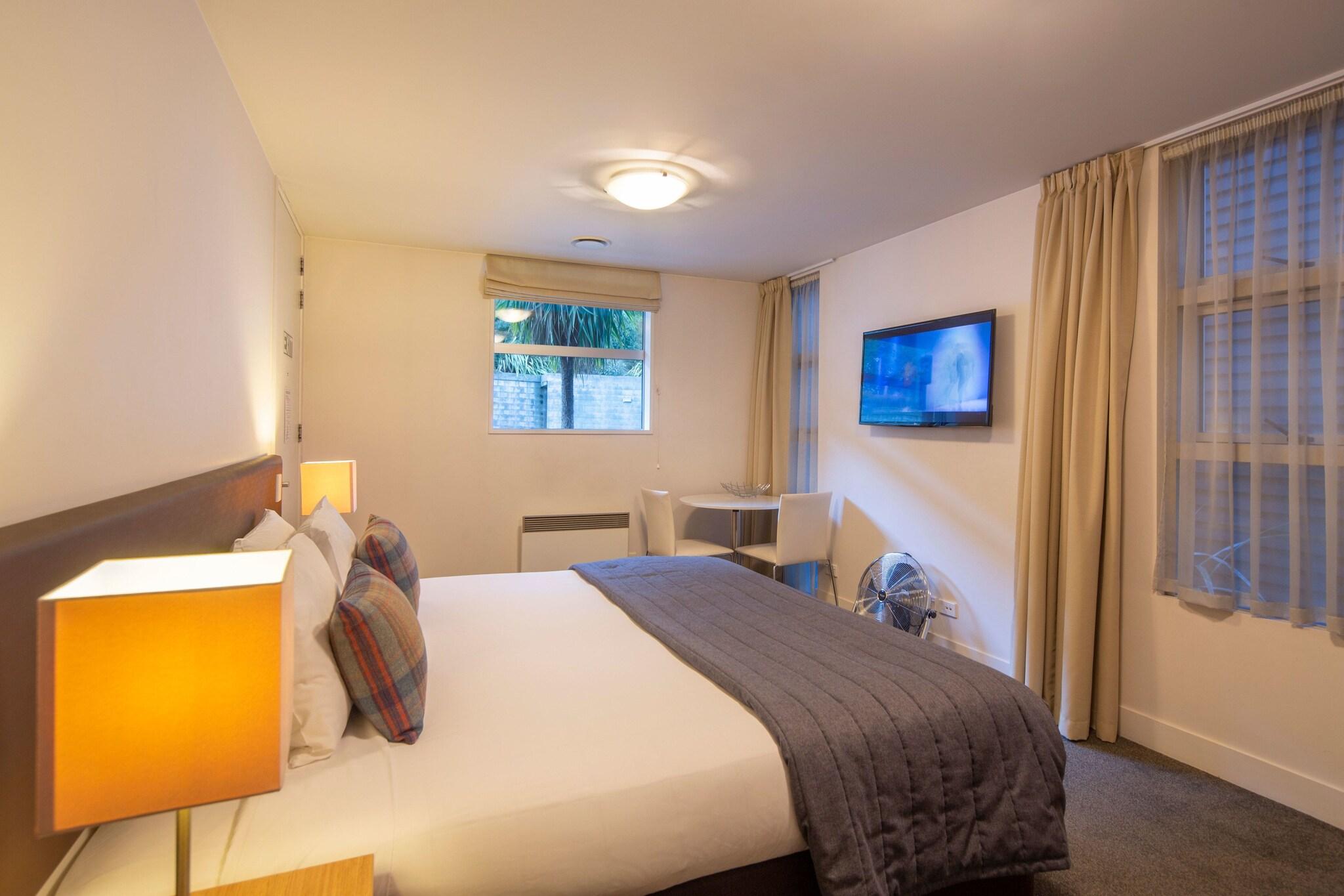 Marina Apartments - Element Escapes Queenstown