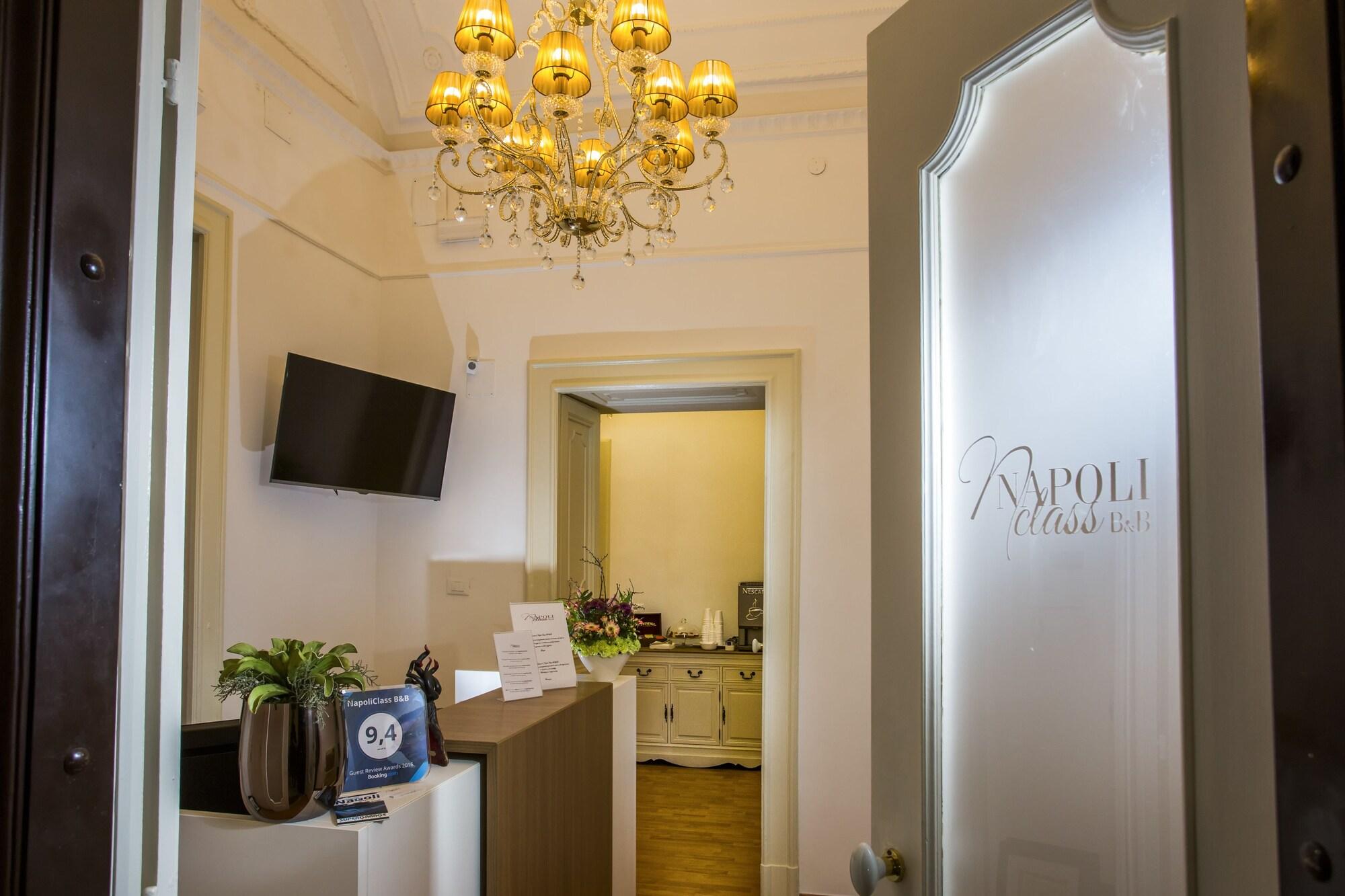 Napoli Class B & B by null