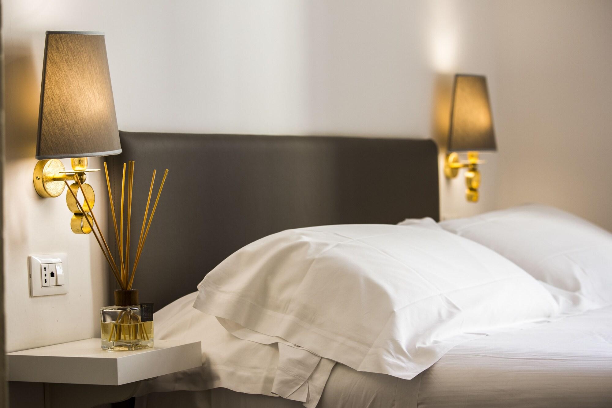 Napoli Class B & B by null