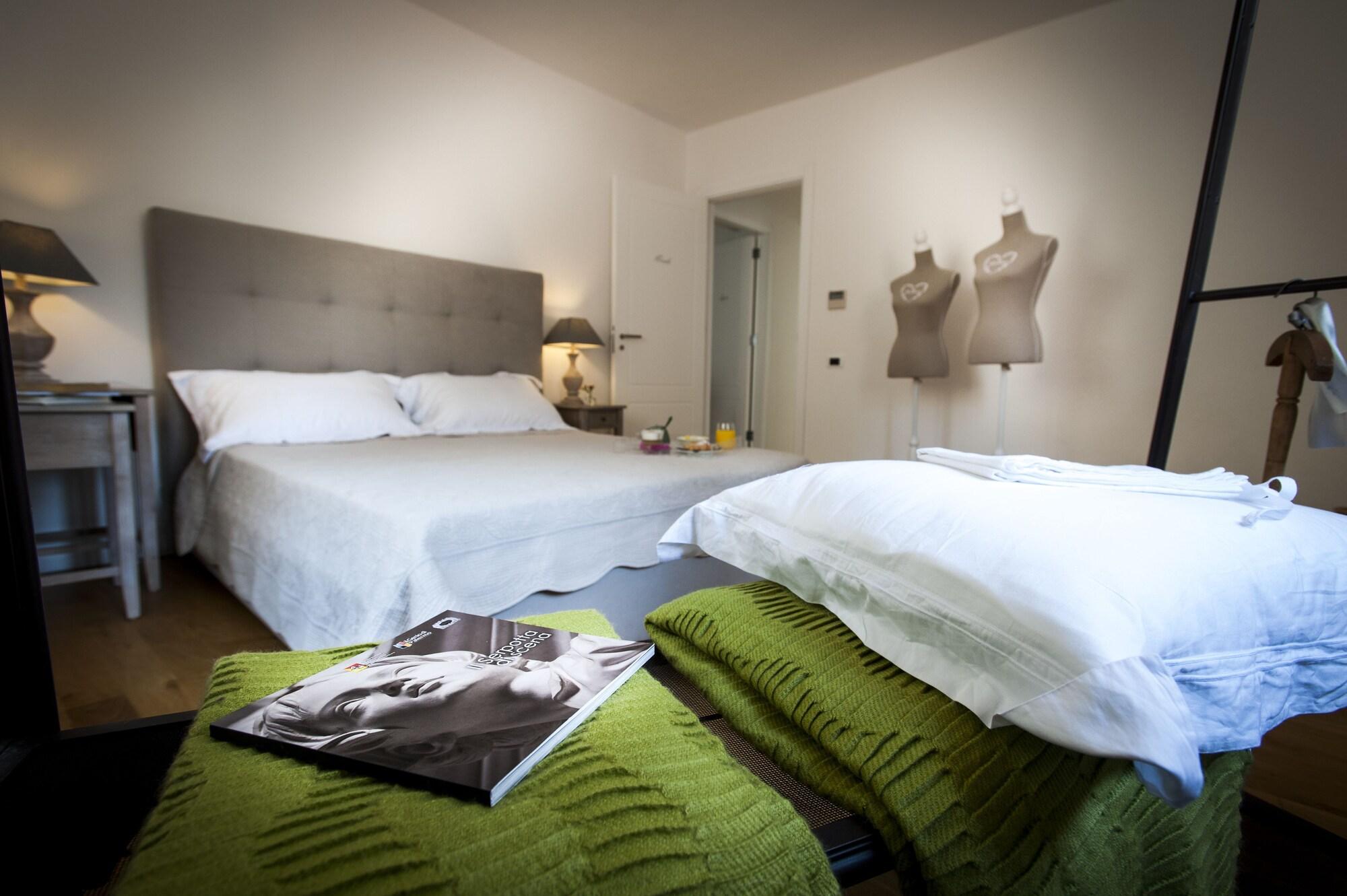 BB22 b&b apartments historical palace center by null