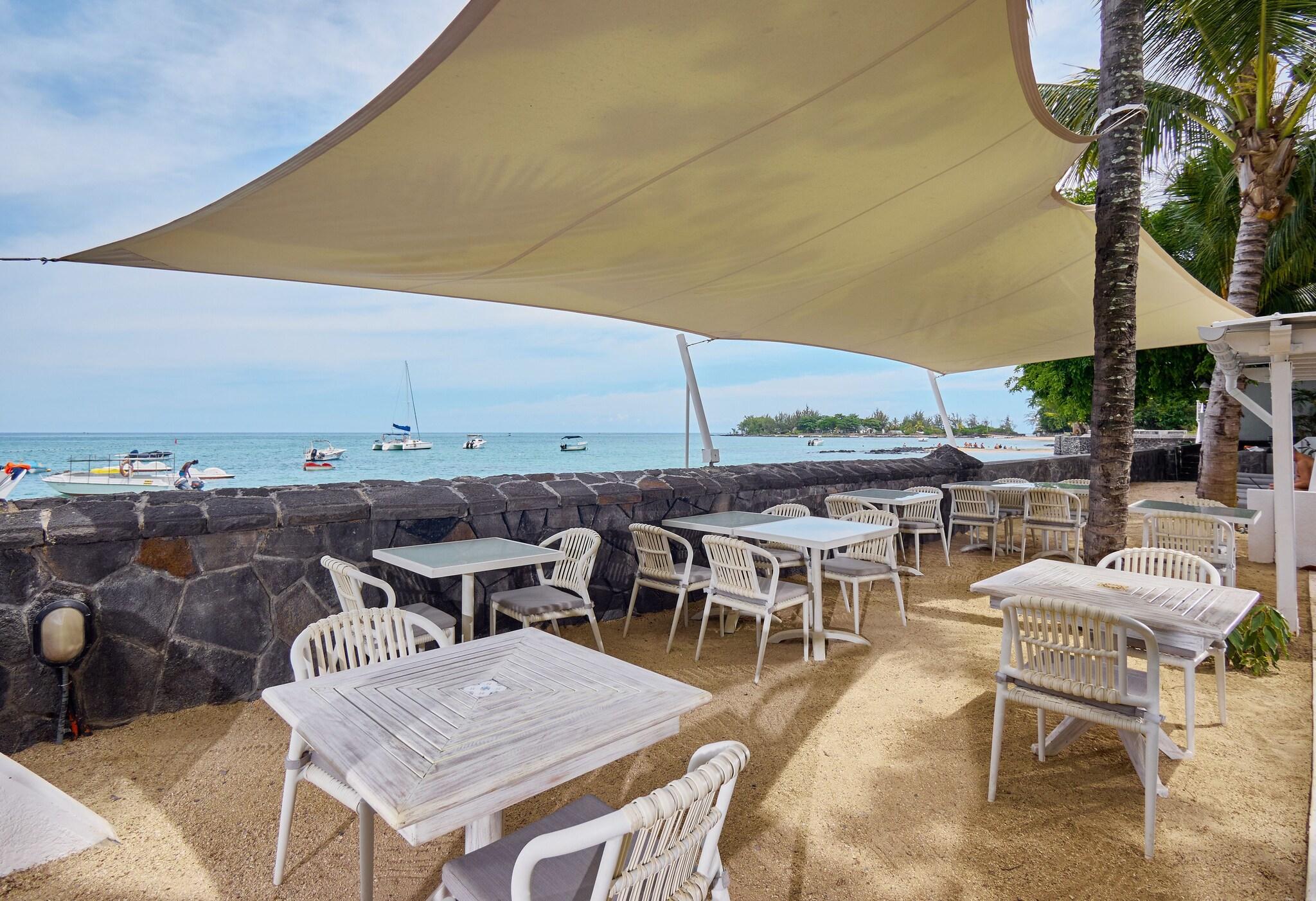 Le Beach Club by null