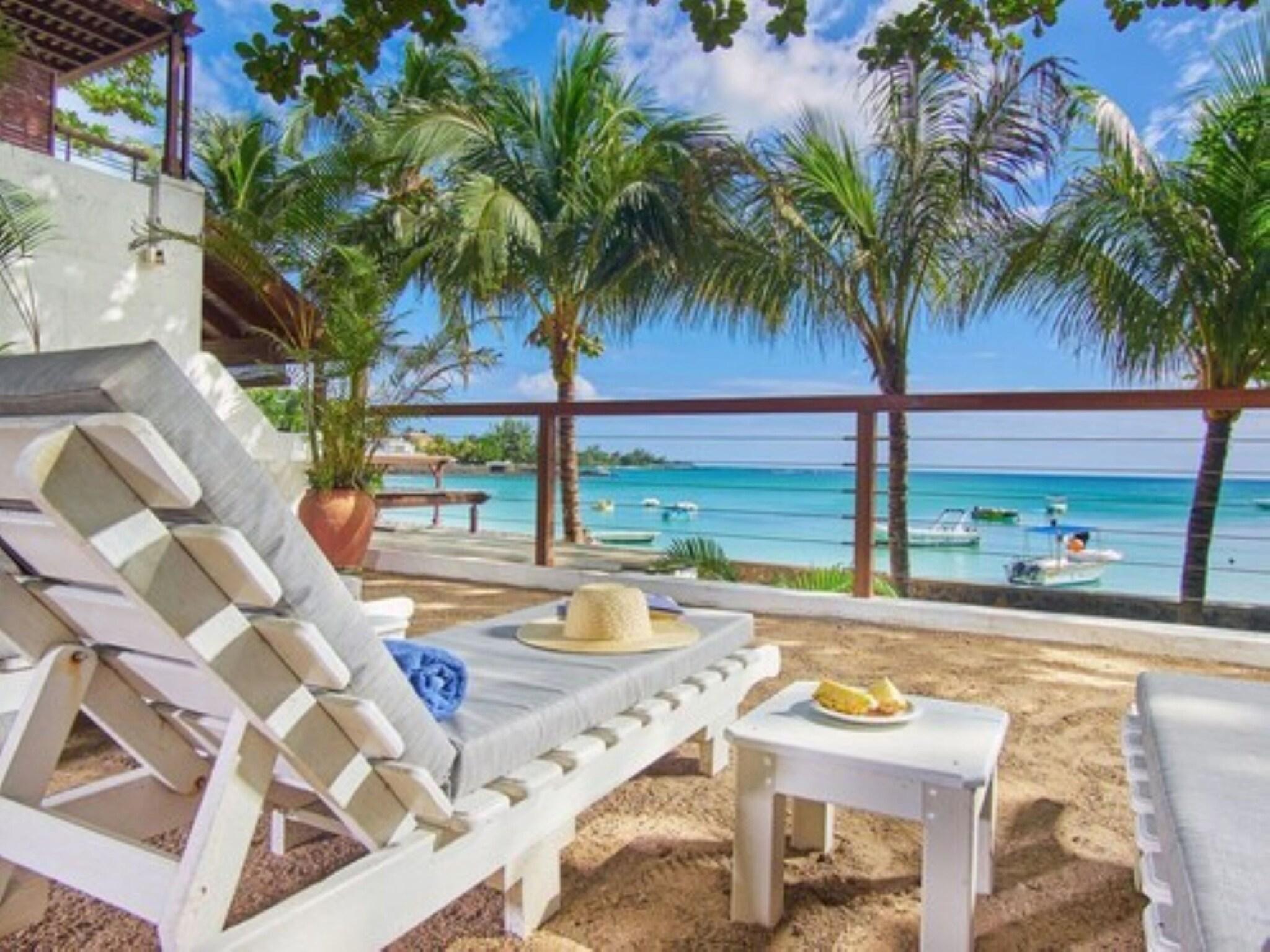 Le Beach Club by null