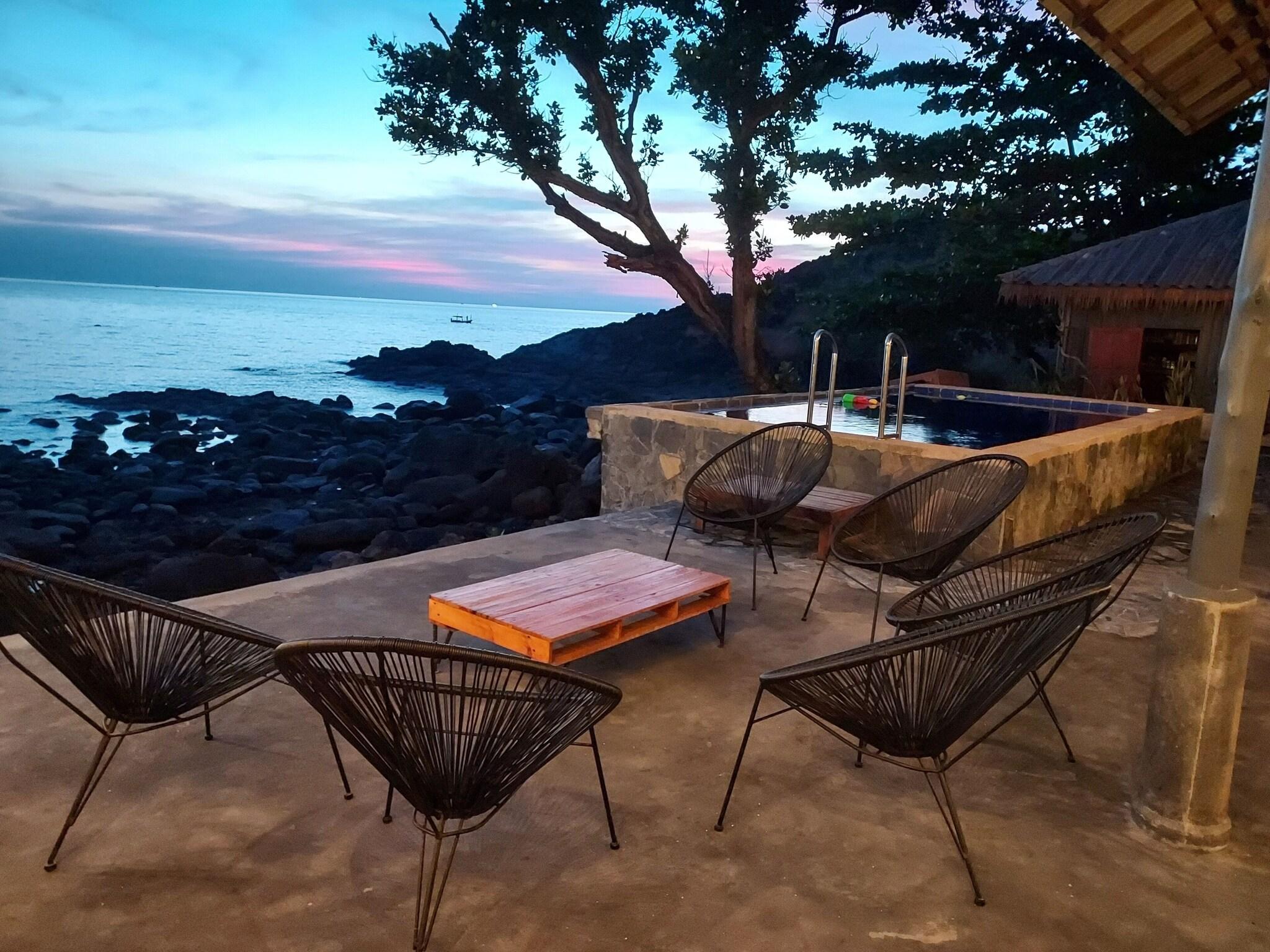 Cliff Cottage
