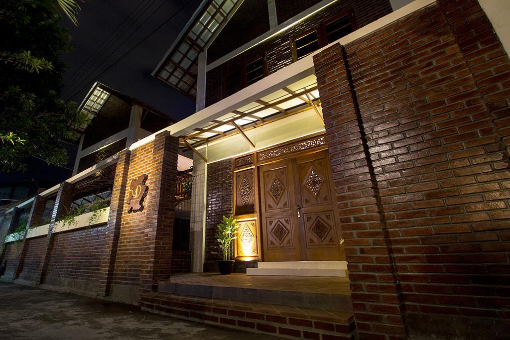 DeHostel