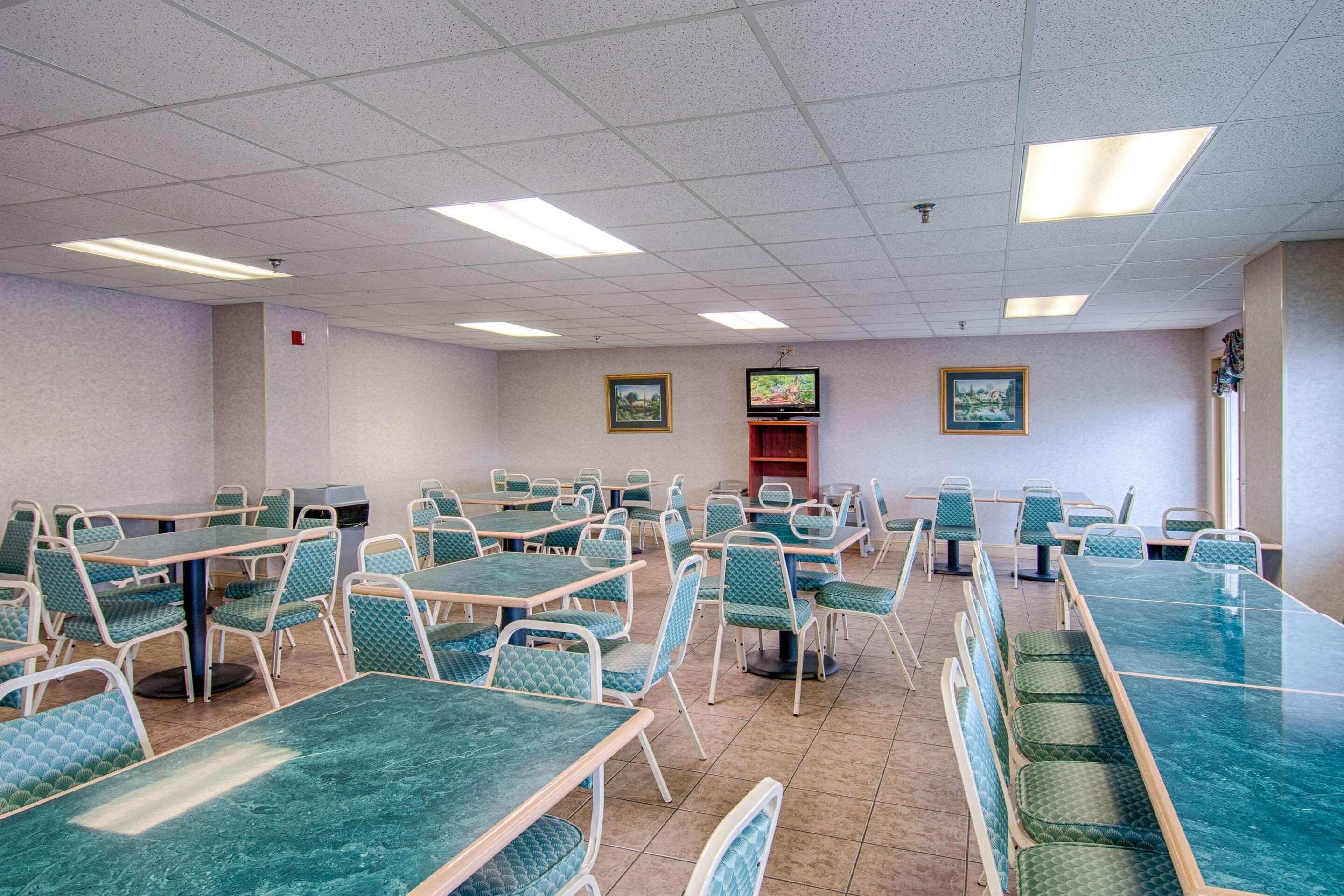 Park Tower Inn