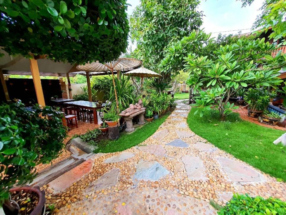 Baan Saranrom