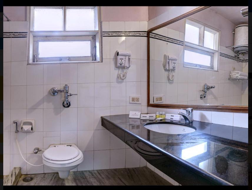 Summit Le Royale Hotel, Shimla by null