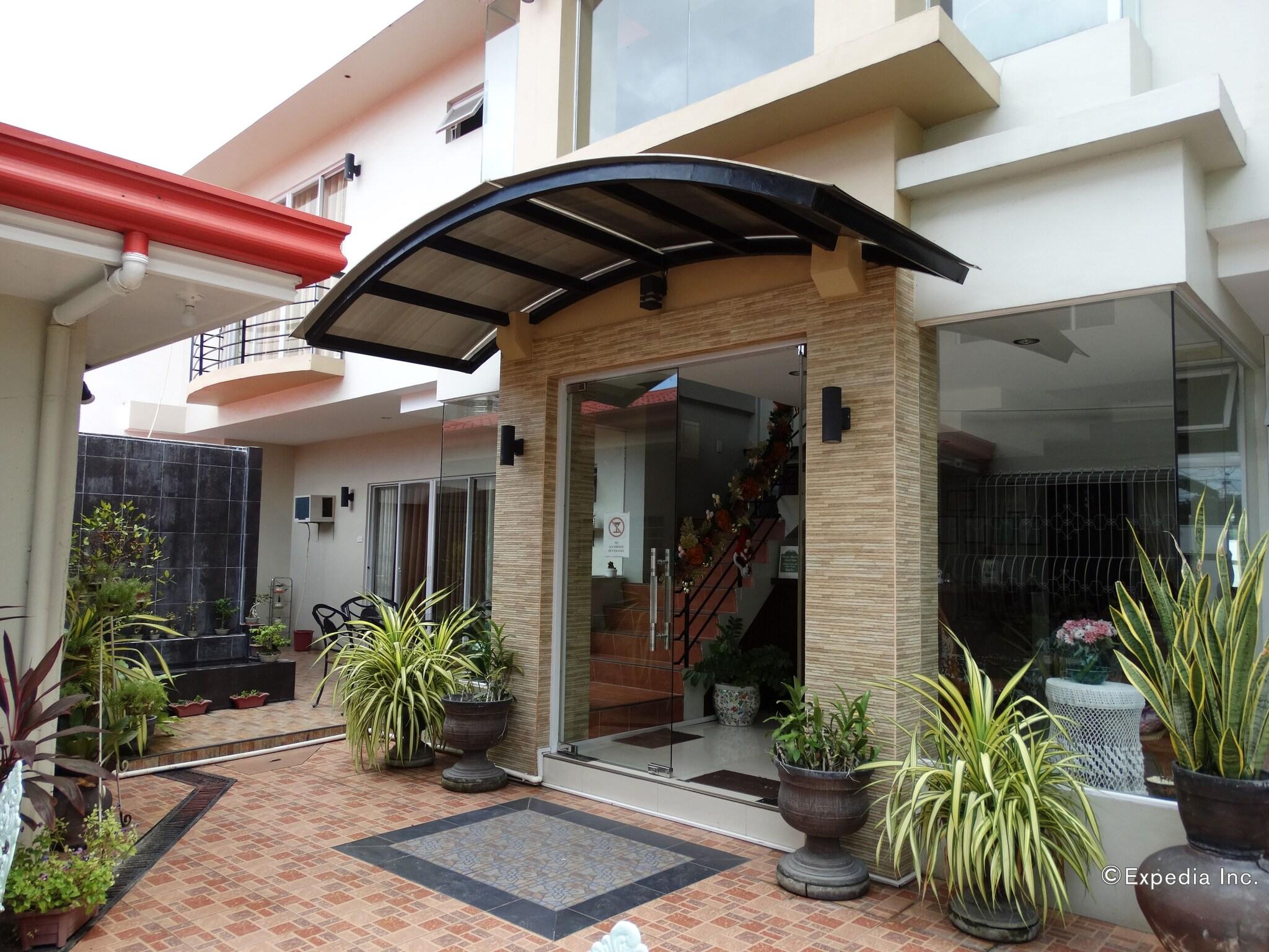 Harbour Gardens Tourist Inn