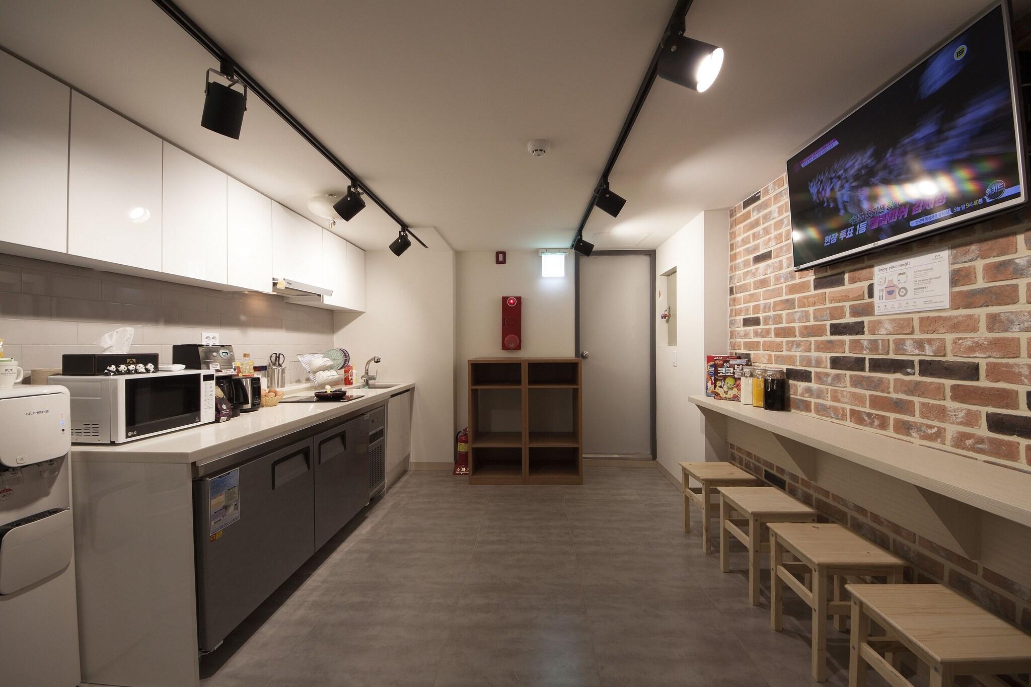 K-Guesthouse Myeongdong 4