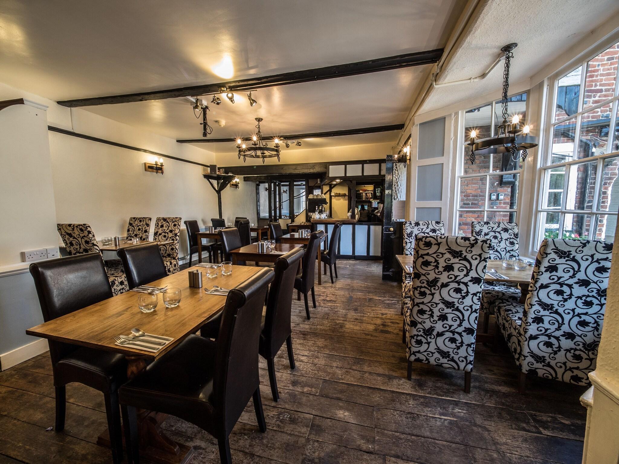 Longs Inn Hotel