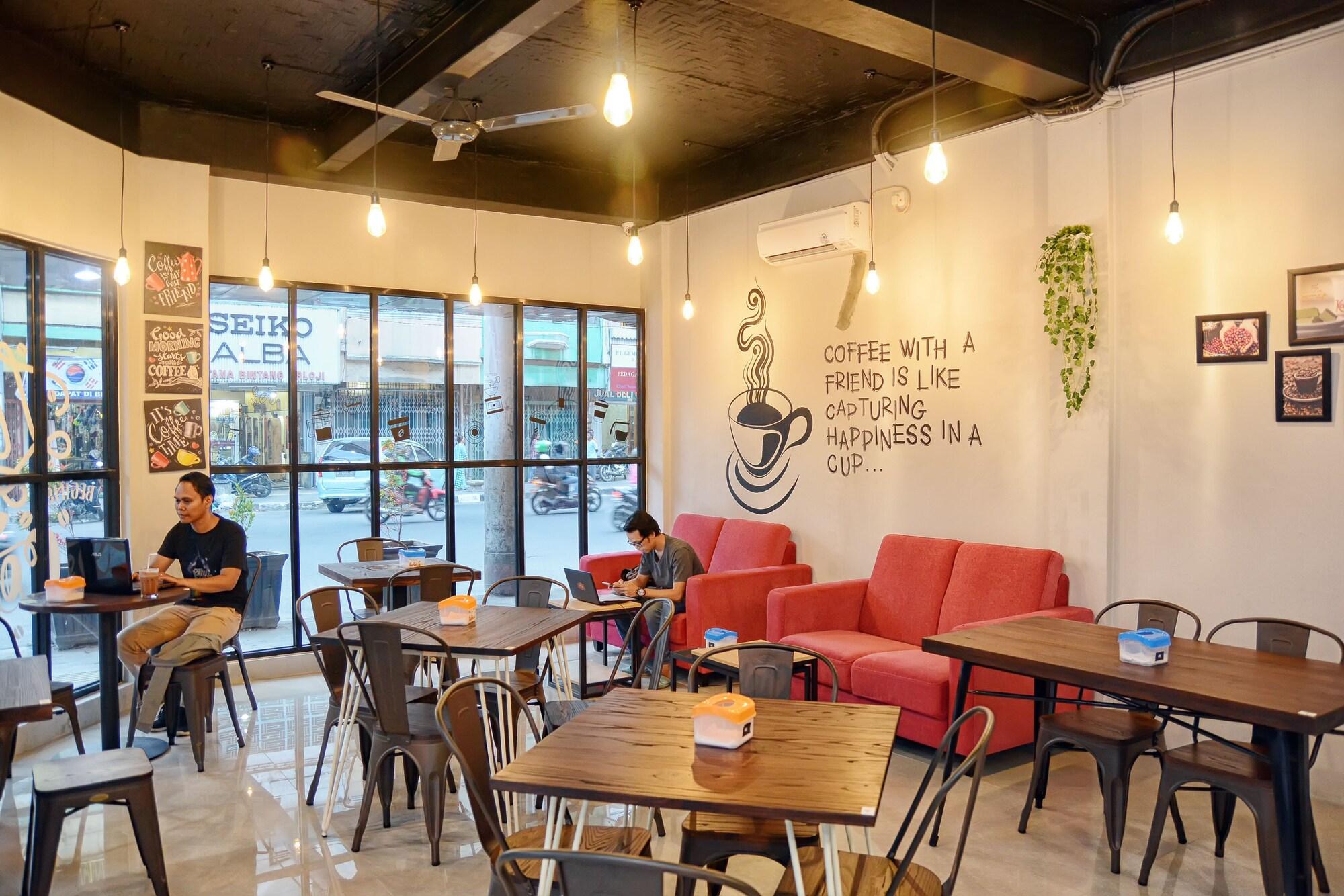 RedDoorz Hostel @ Capsule Inn Medan