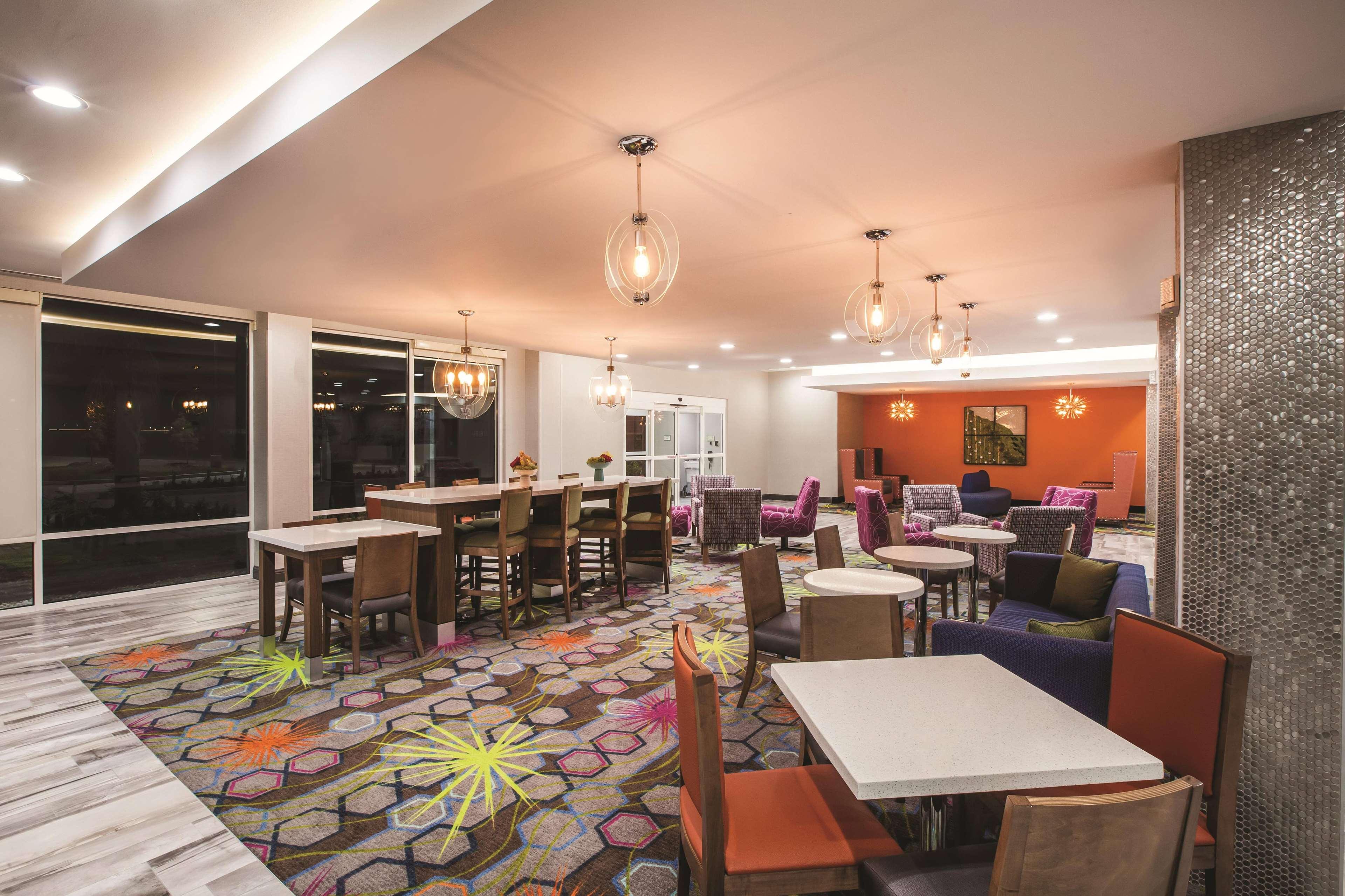 La Quinta Inn & Suites Baton Rouge - Port Allen