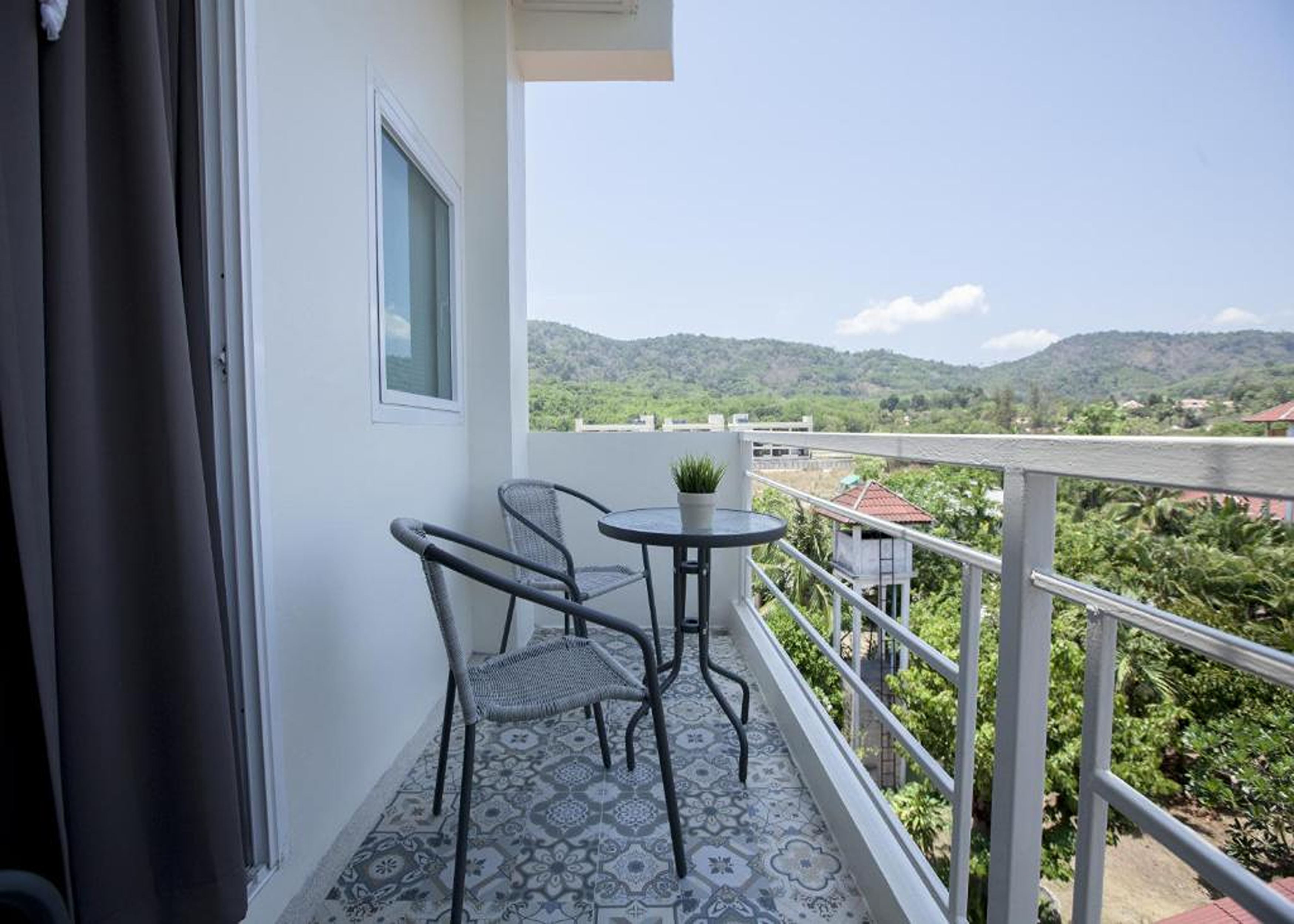 Number 4 Apartment