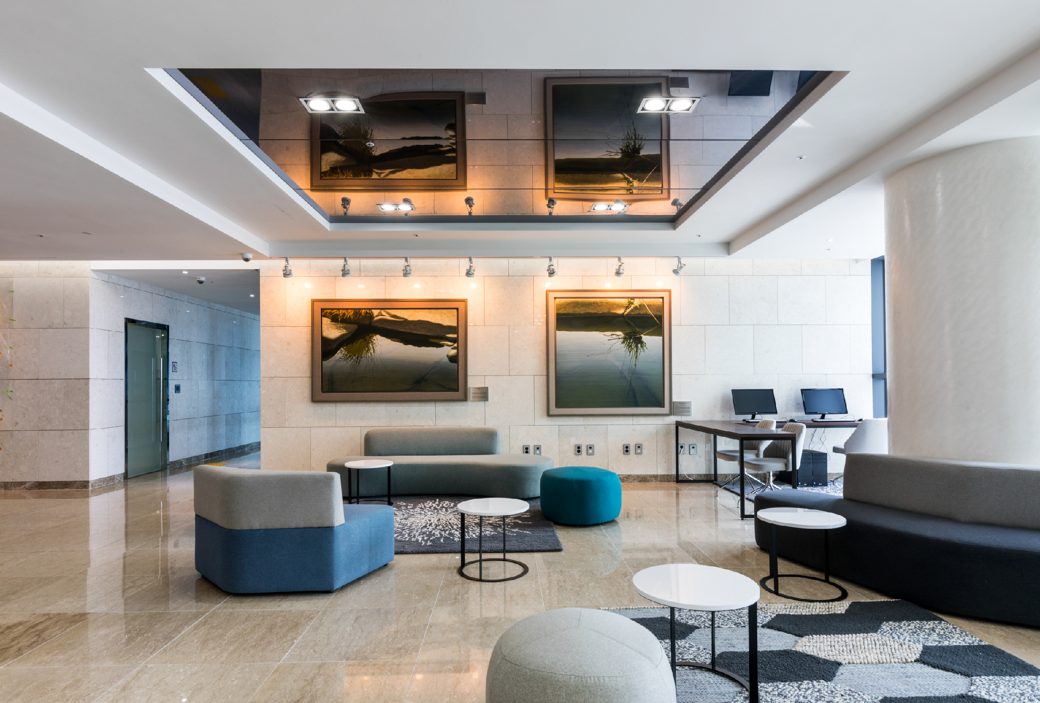 CO-OP City Hotel Harborview