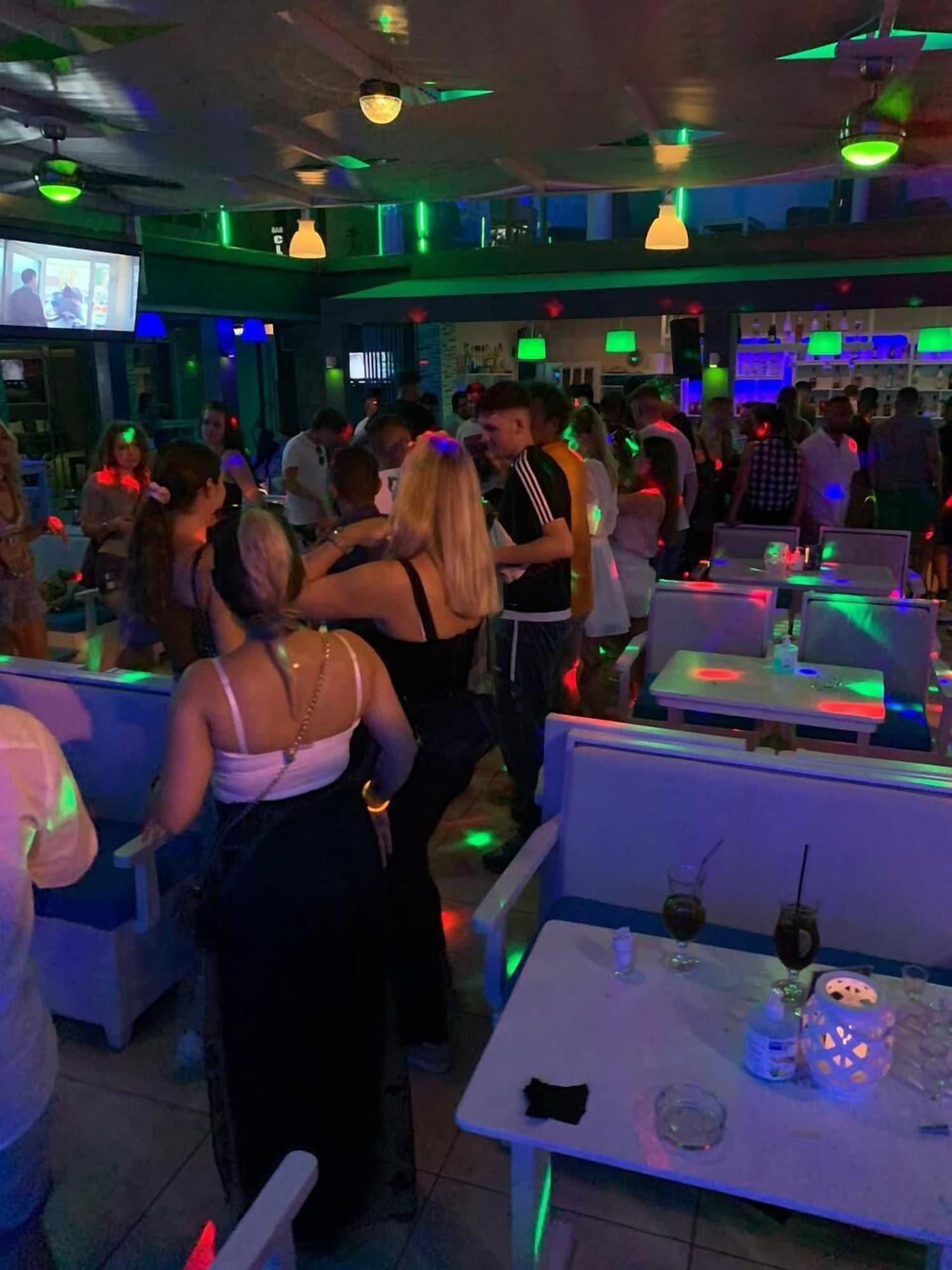 Cloud 9 Hotel