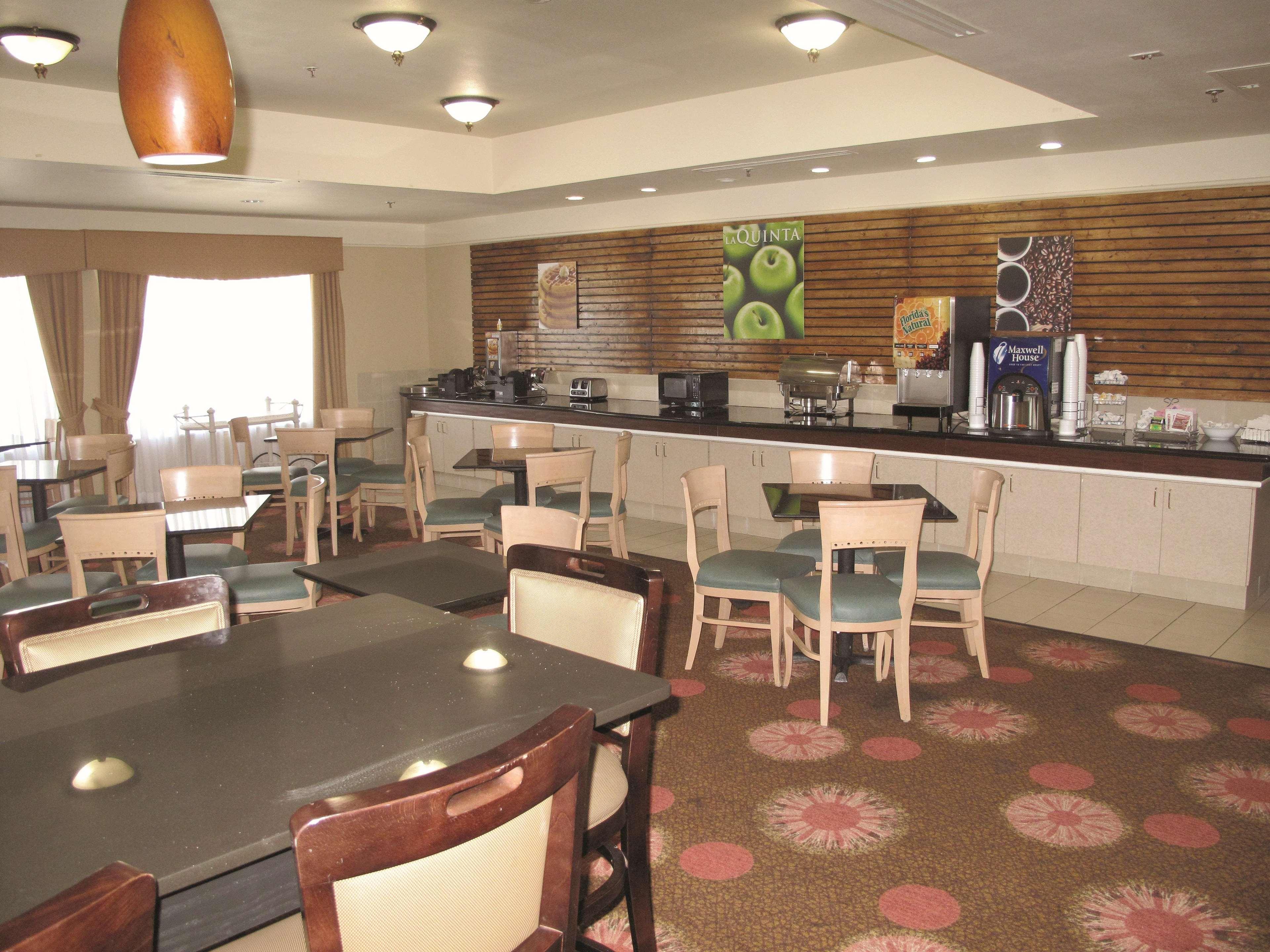 La Quinta Inn & Suites By Wyndham Seguin