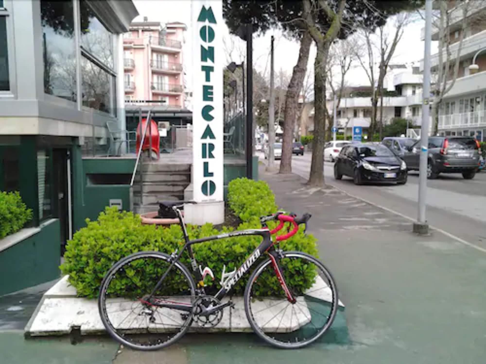 Hotel Montecarlo Riccione - attēls