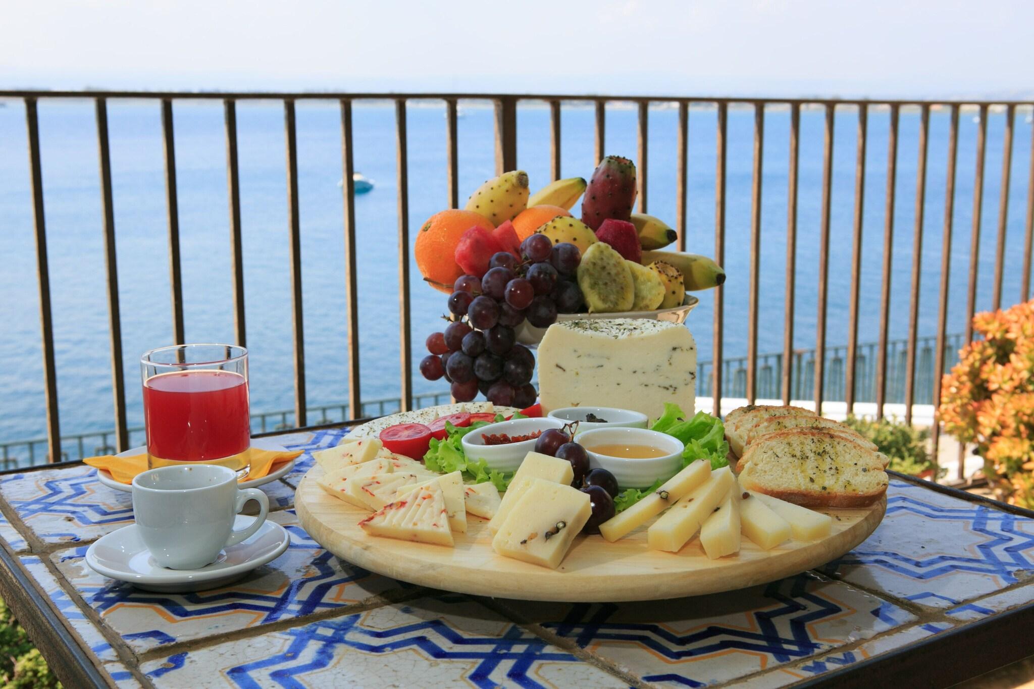 Charme Hotel Henry's House / Hotel Ortigia by null