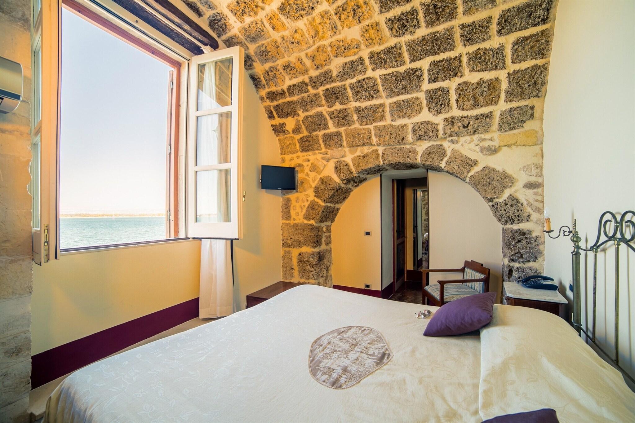 Charme Hotel Henry's House / Hotel Ortigia by null